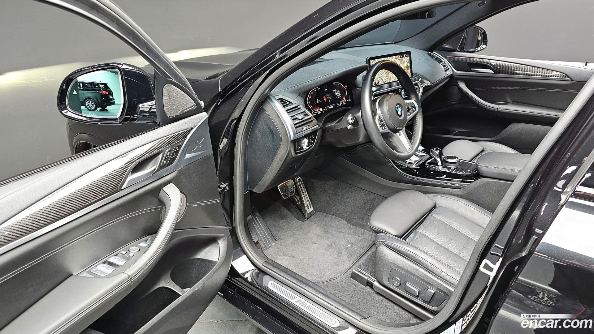 Main__Slider__Photo:X4 BMW 2024.0-11