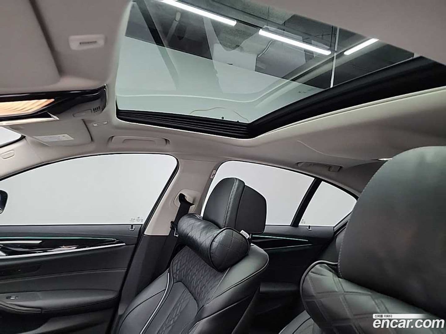 Main__Slider__Photo:5-Series BMW 2021.4-13