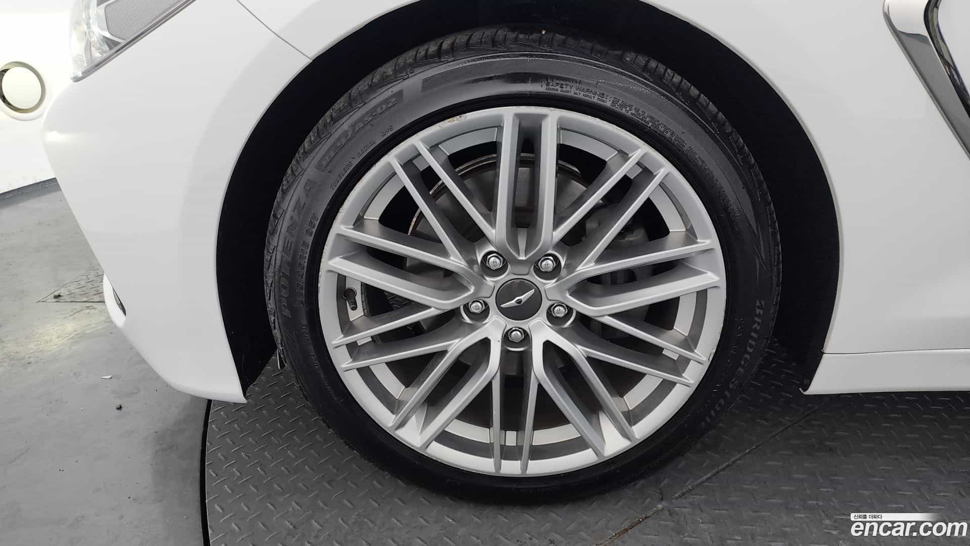 G70 Genesis 2019.10-OUTER-005