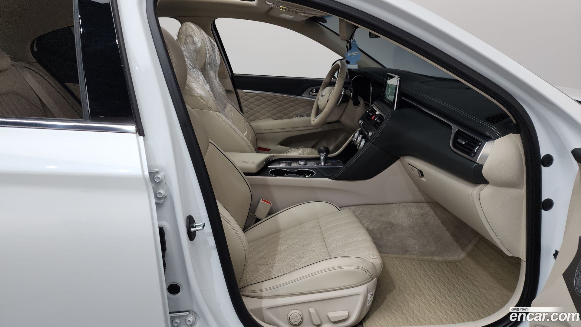 Main__Slider__Photo:G70 Genesis 2019.10-10