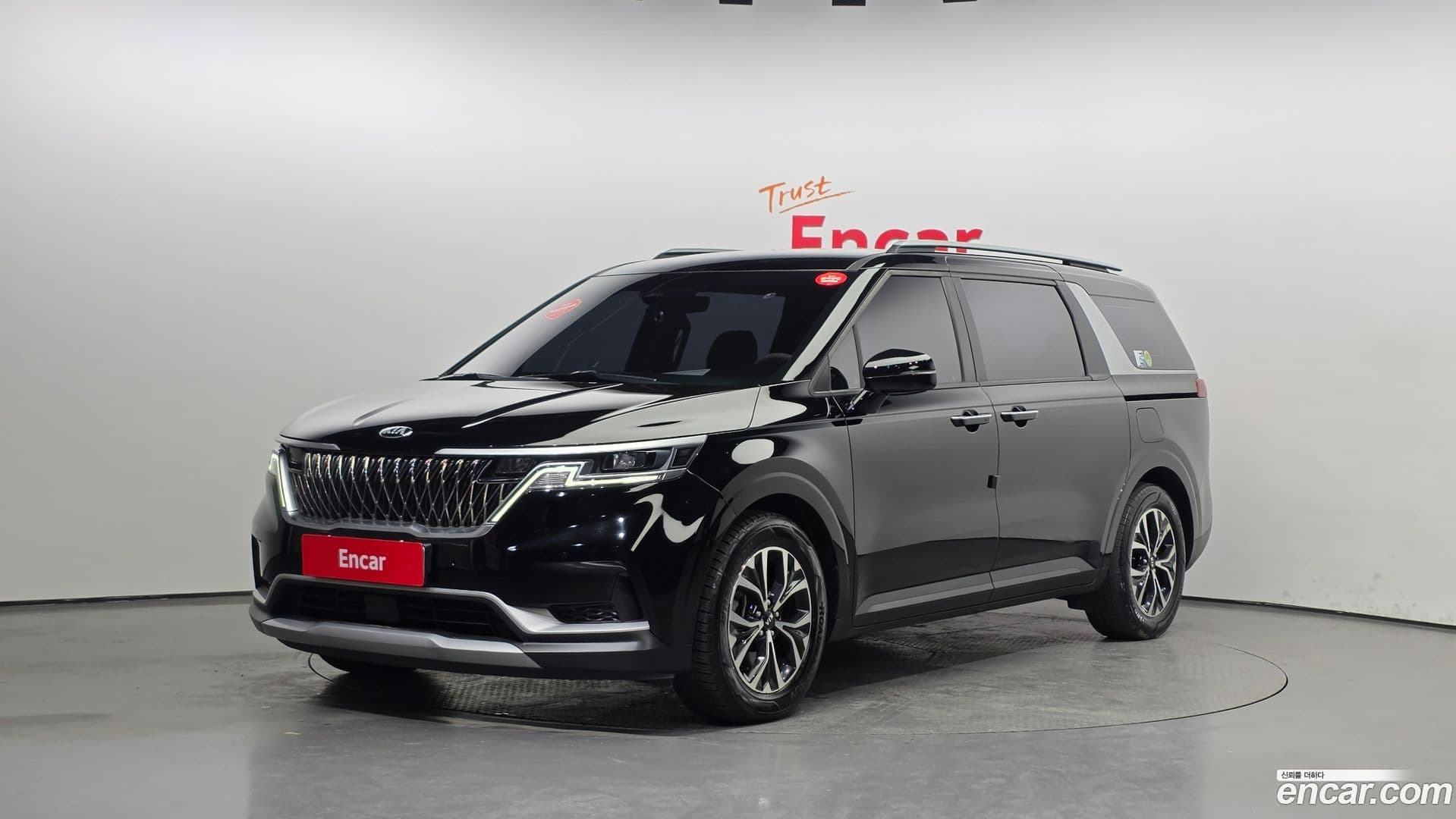 Main__Slider__Photo:Canival Kia 2021.2-0