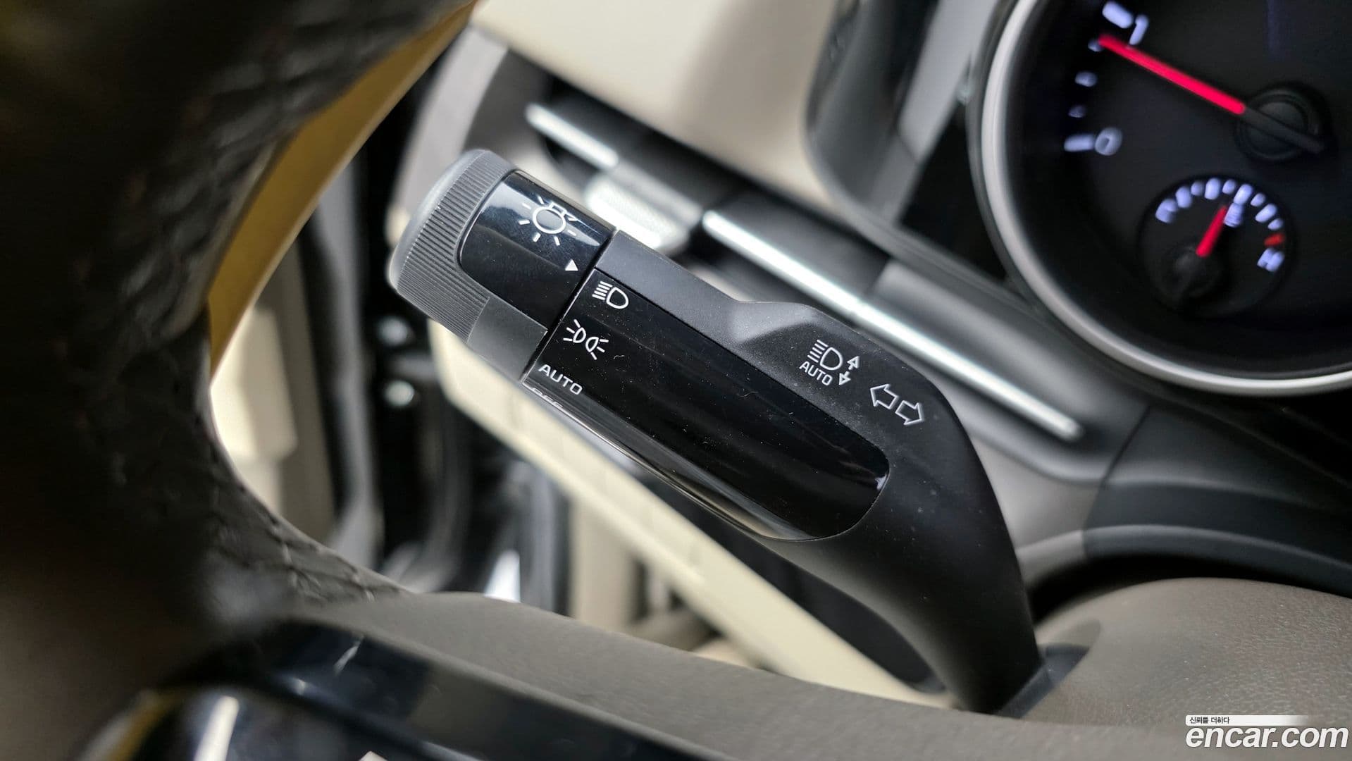 Main__Slider__Photo:Canival Kia 2021.2-15