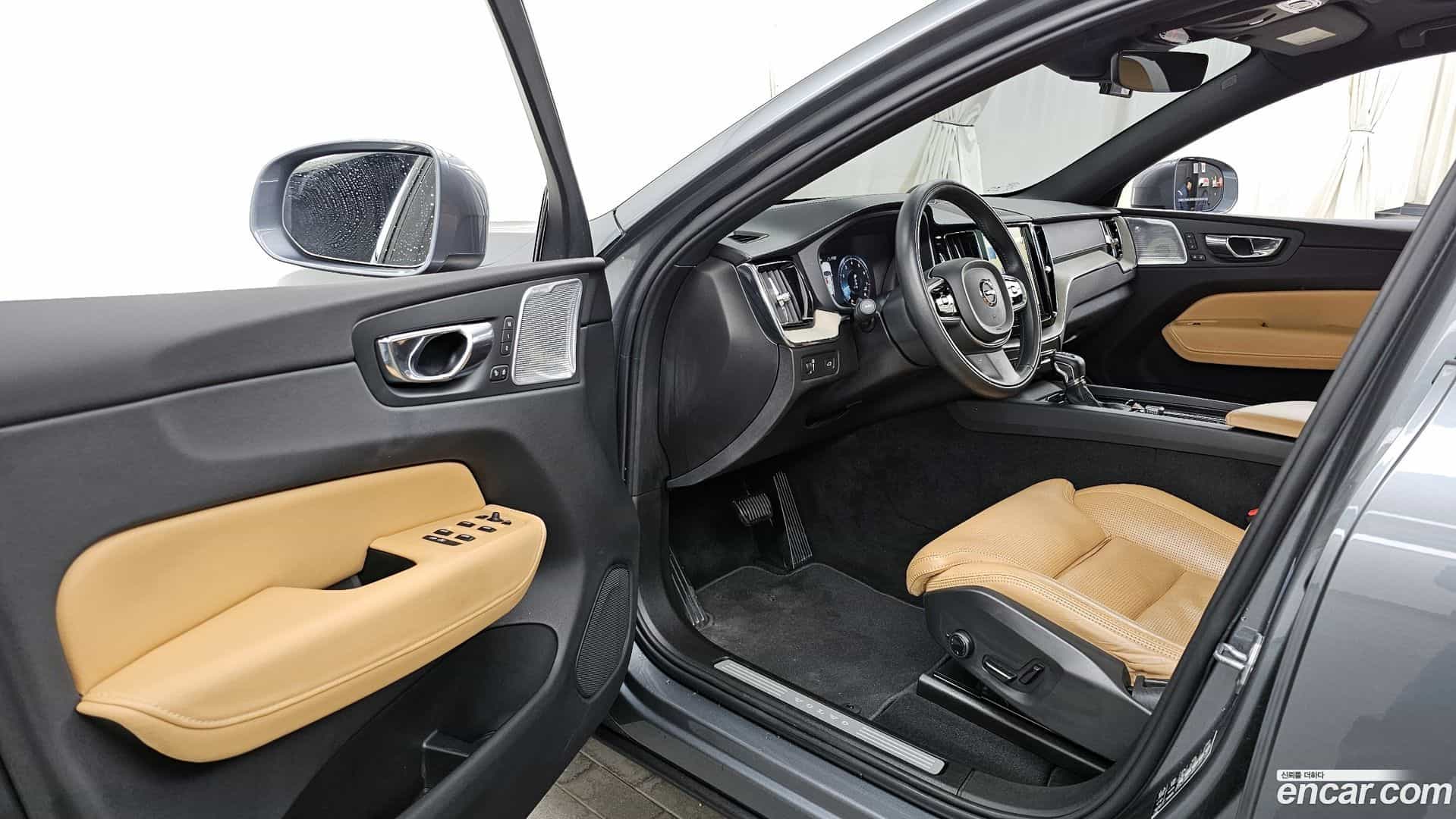 XC60 Volvo 2017.10-INNER-010