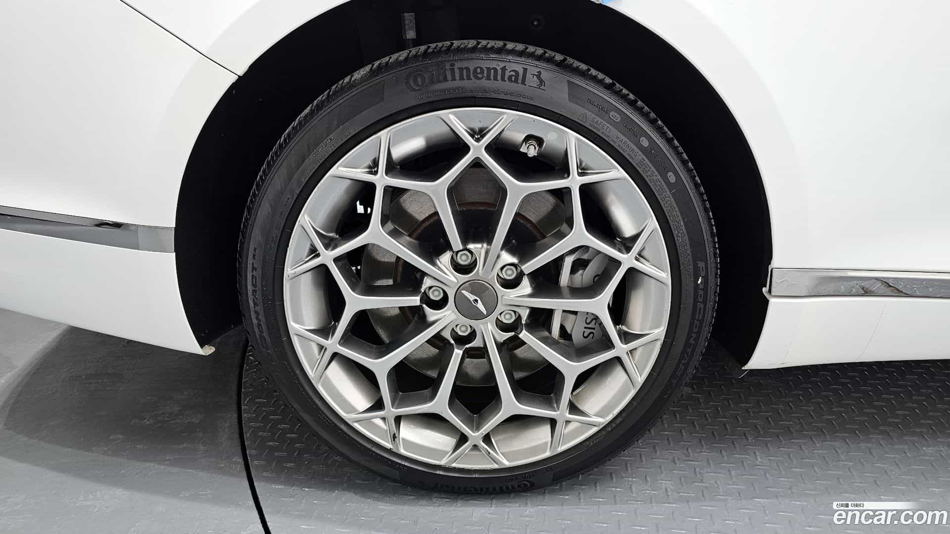 G80 Genesis 2023.3-OUTER-005