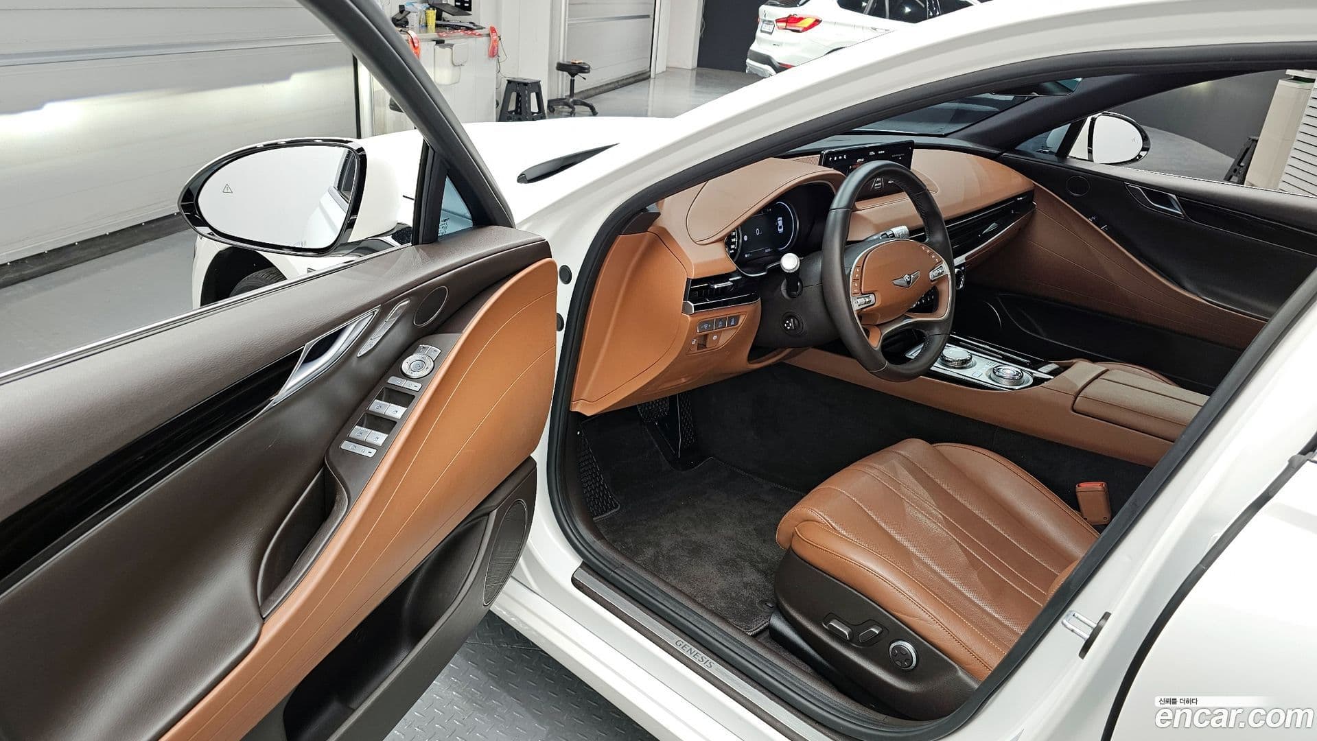 Main__Slider__Photo:G80 Genesis 2023.3-9