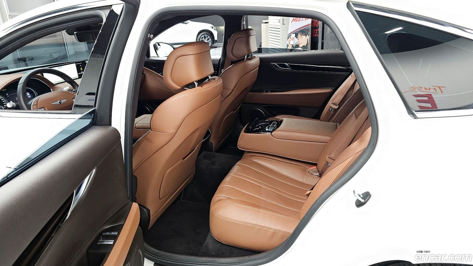 Main__Slider__Photo:G80 Genesis 2023.3-10