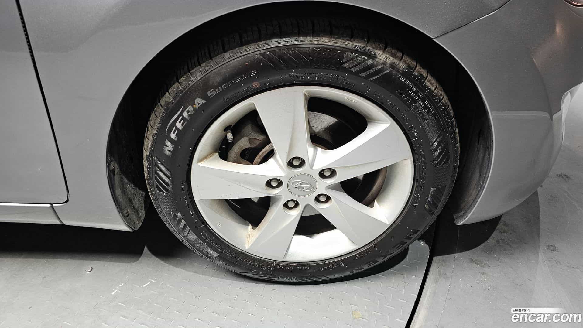 AVANTE Hyundai 2010.8-OUTER-005