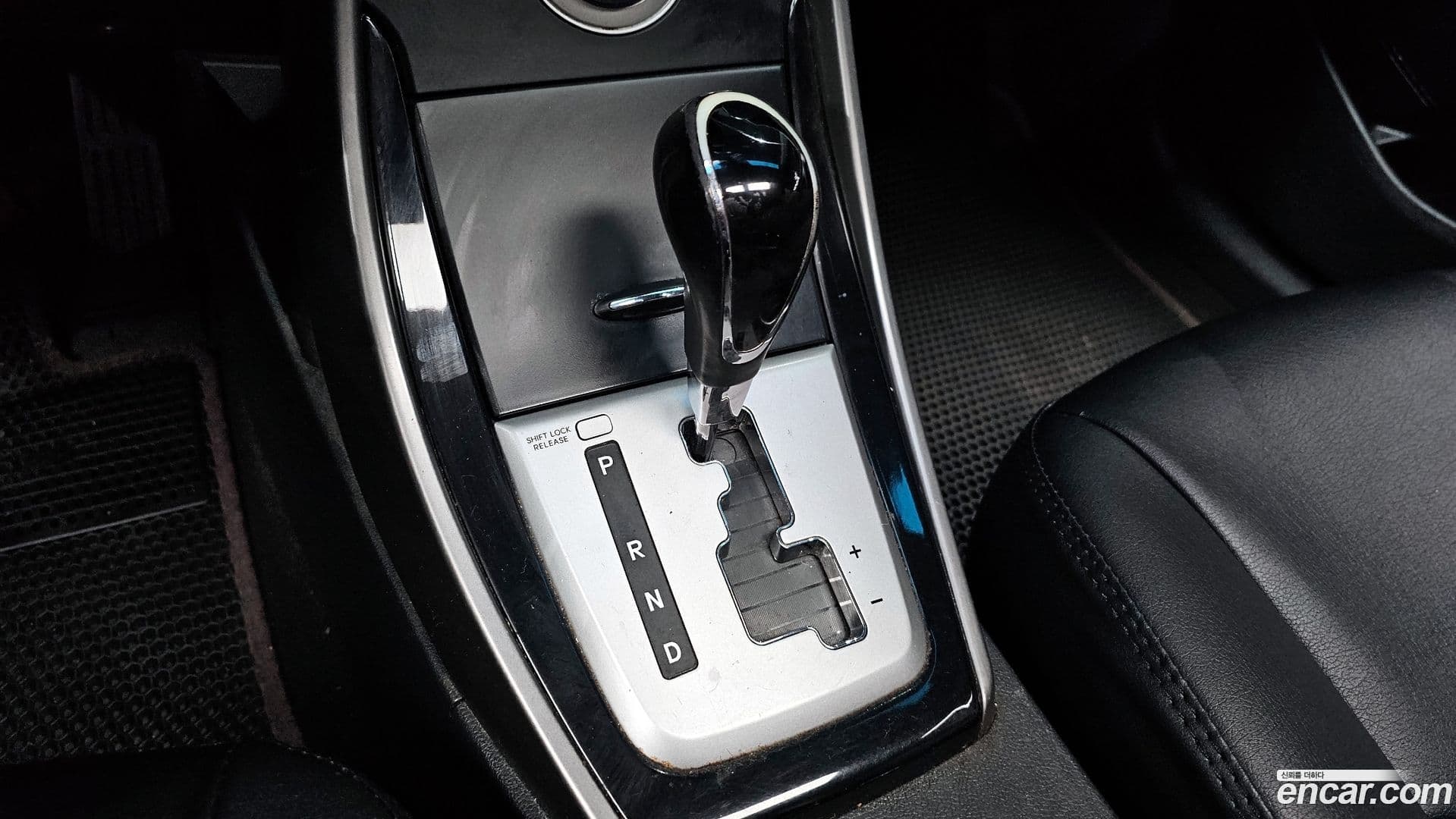 Main__Slider__Photo:AVANTE Hyundai 2010.8-8