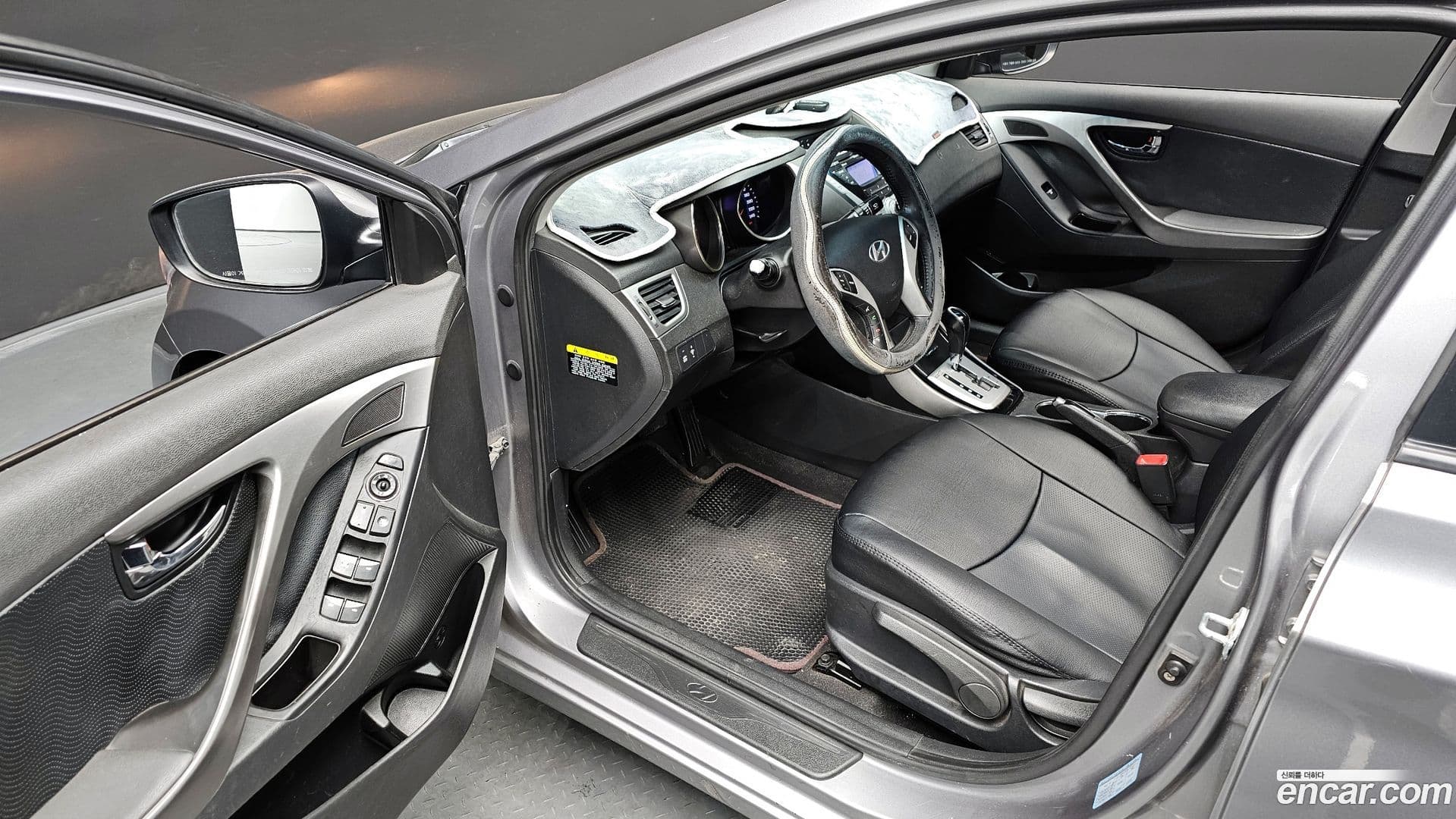 Main__Slider__Photo:AVANTE Hyundai 2010.8-11