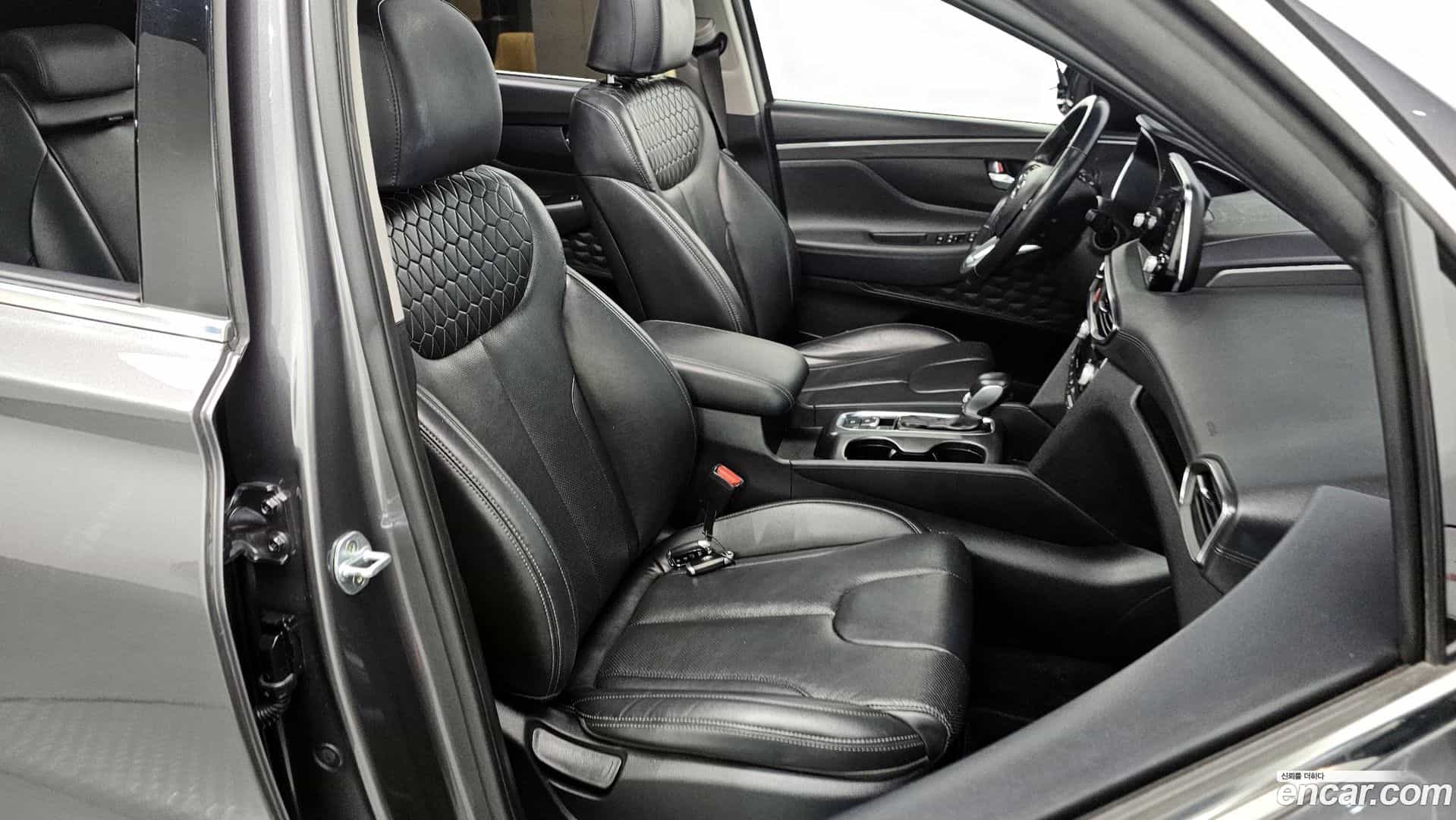 Santafe Hyundai 2018.10-INNER-010