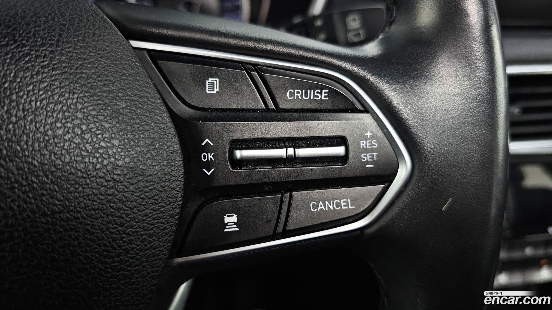 Main__Slider__Photo:Santafe Hyundai 2018.10-17