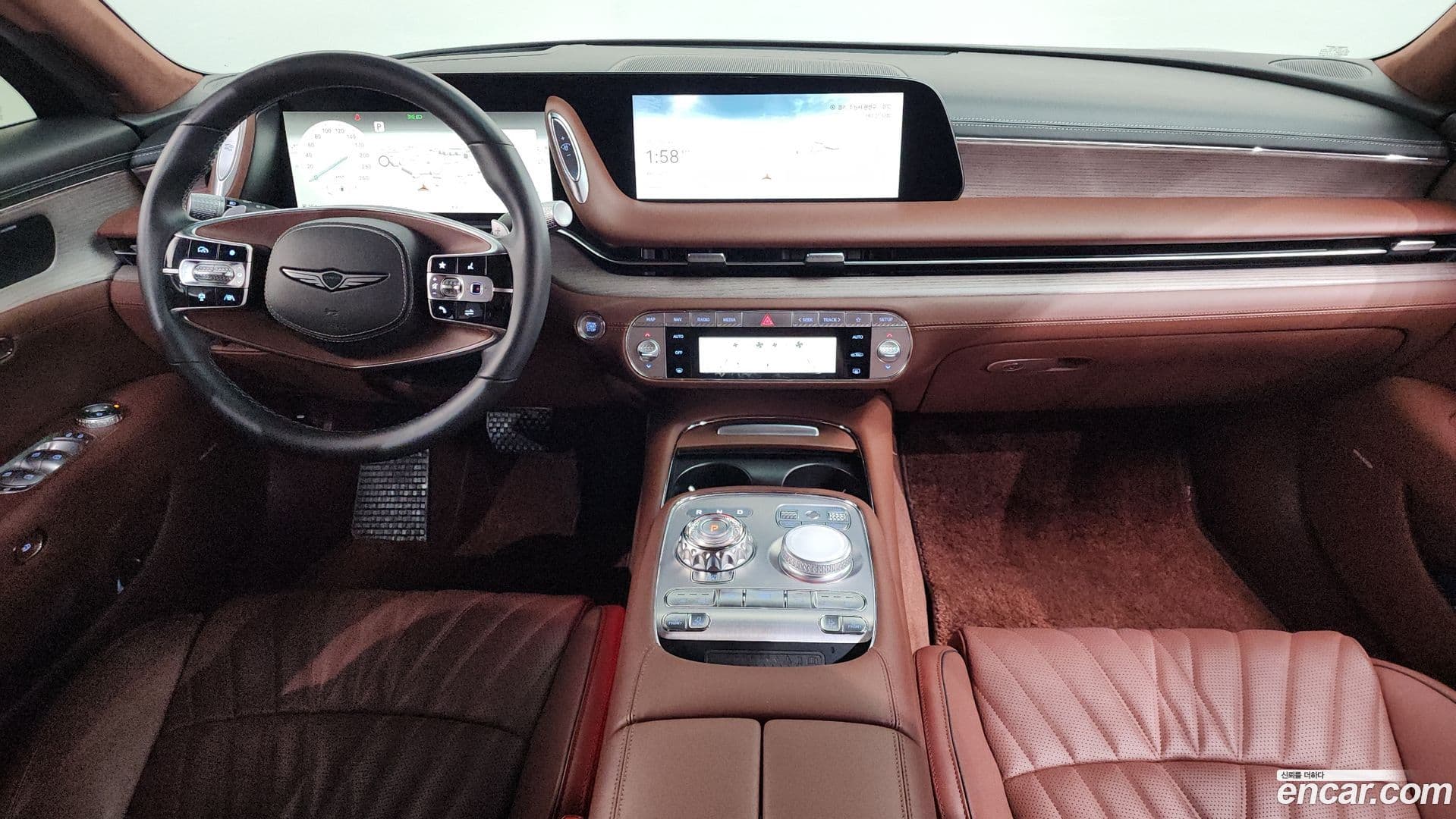 Main__Slider__Photo:G90 Genesis 2024.4-6