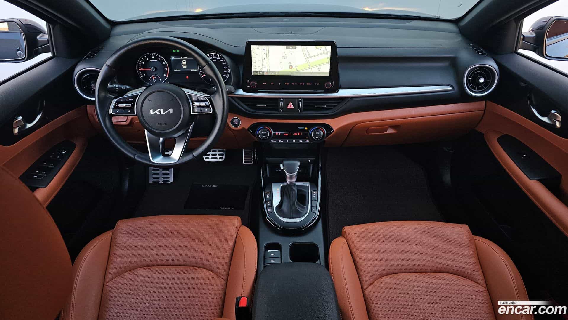 K3 Kia 2023.11-INNER-007