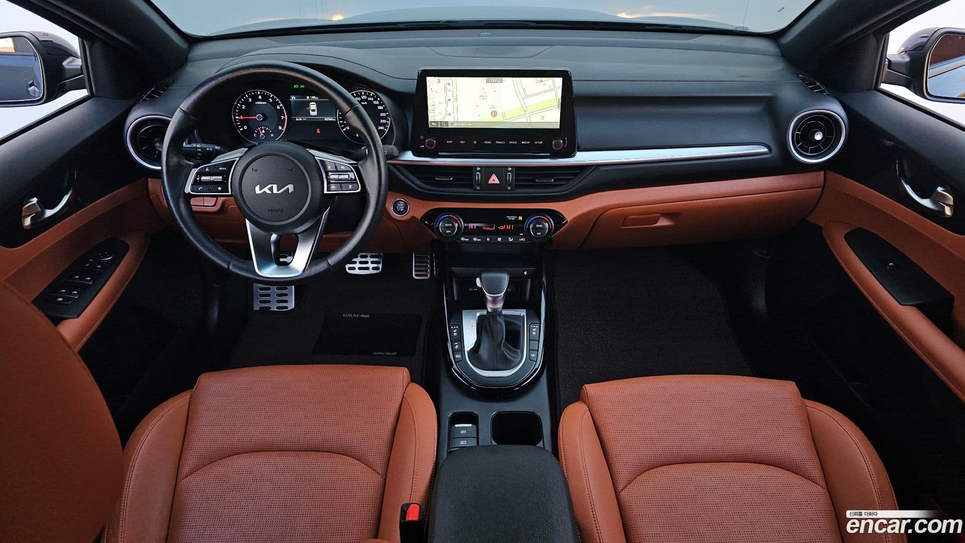 Main__Slider__Photo:K3 Kia 2023.11-6