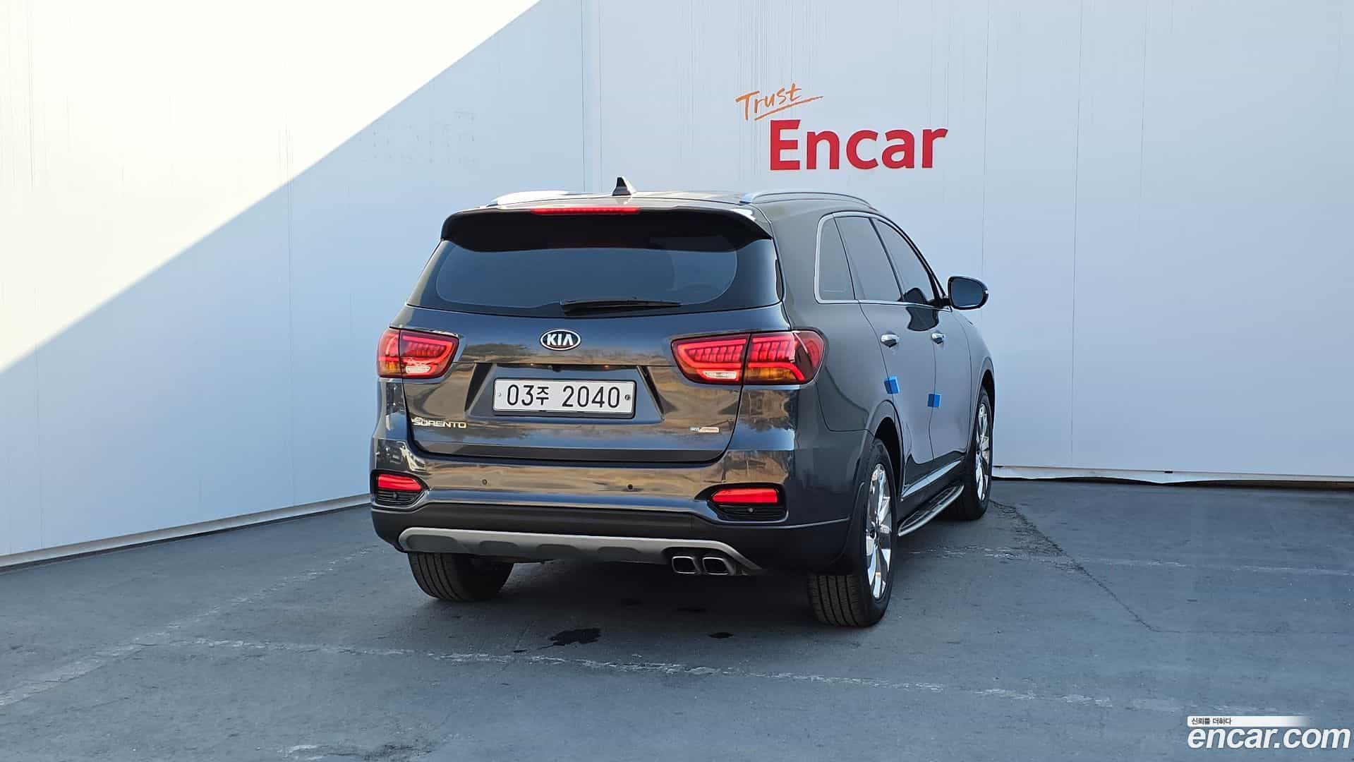 Sorento Kia 2018.1-OUTER-004