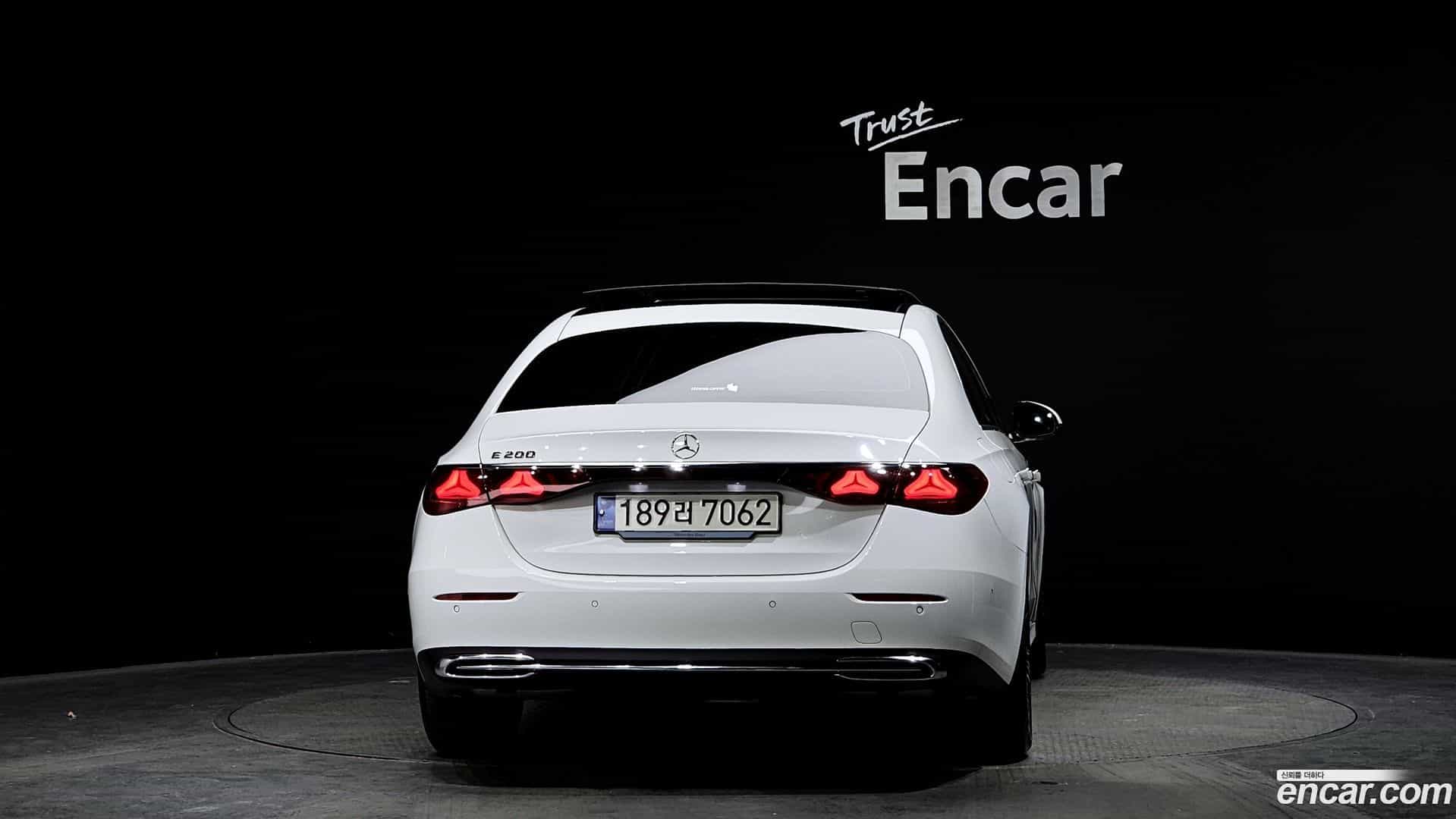 E-Class Mercedes-Benz 2024.8-OUTER-004