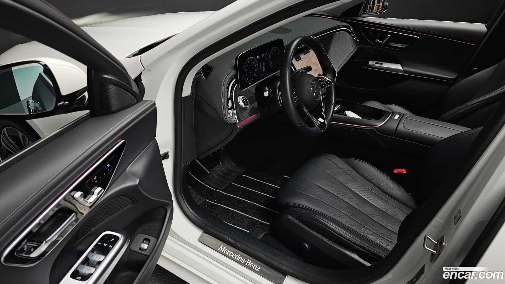 E-Class Mercedes-Benz 2024.8-OPTION-015