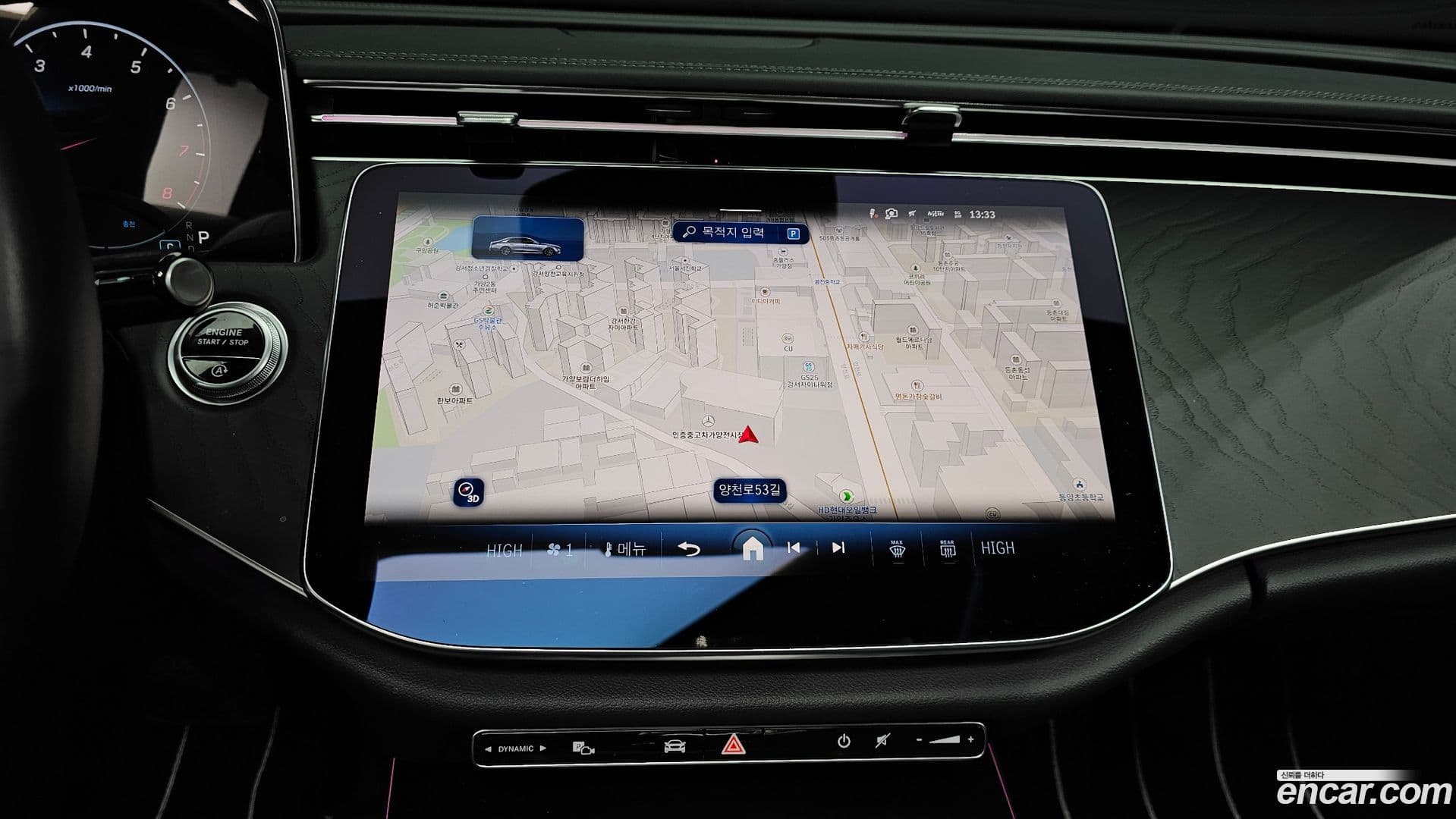 Main__Slider__Photo:E-Class Mercedes-Benz 2024.8-13