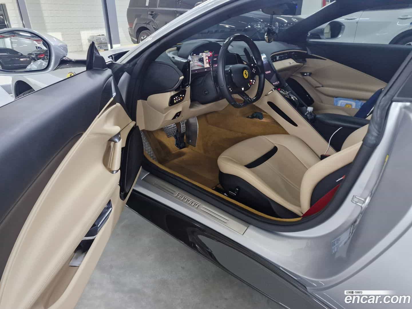 Roma Ferrari 2021.7-OPTION-016