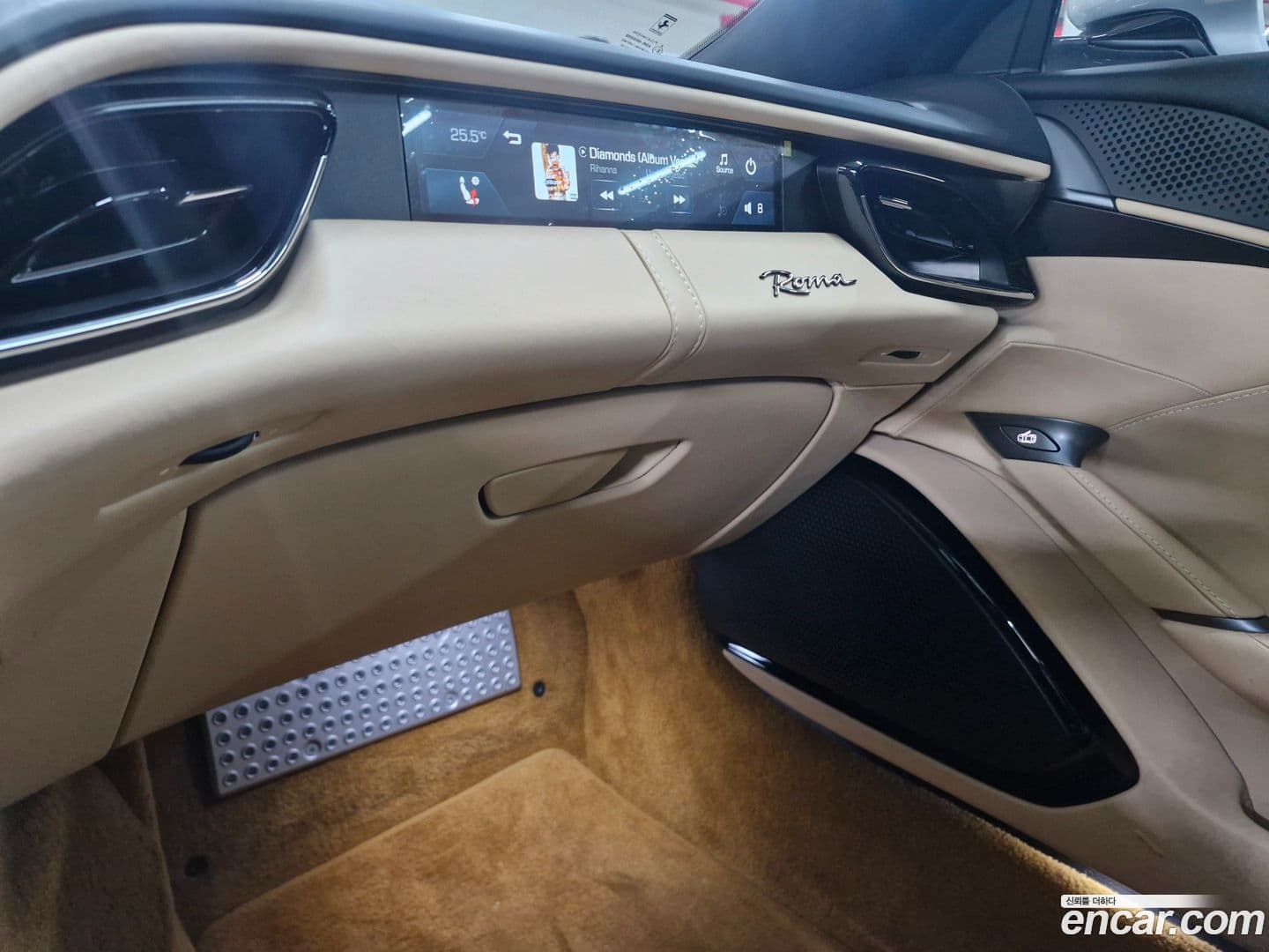 Main__Slider__Photo:Roma Ferrari 2021.7-18