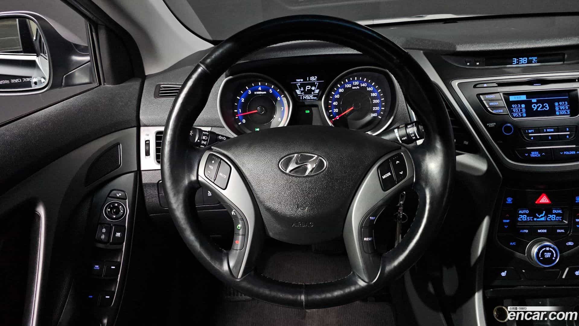 AVANTE Hyundai 2014.0-OPTION-017