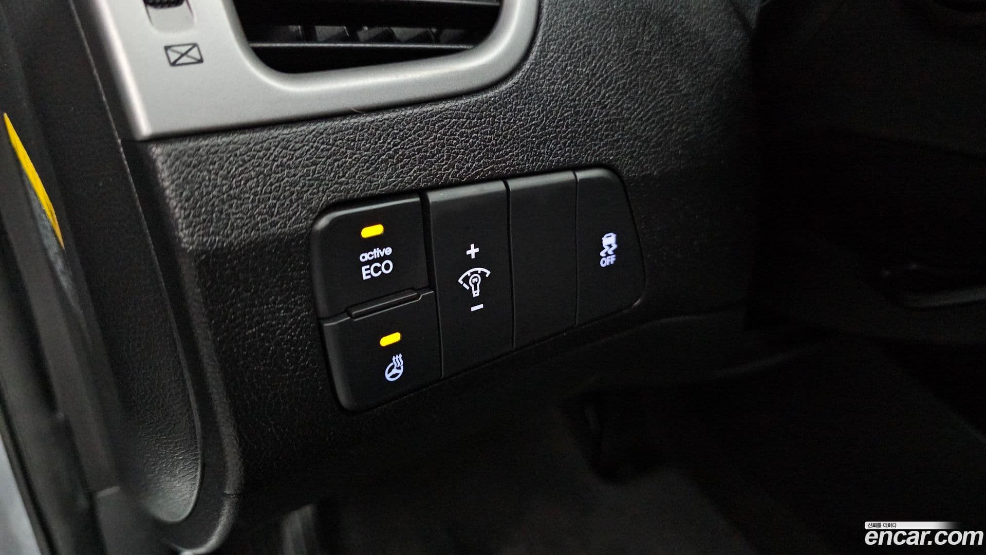 Main__Slider__Photo:AVANTE Hyundai 2014.0-15