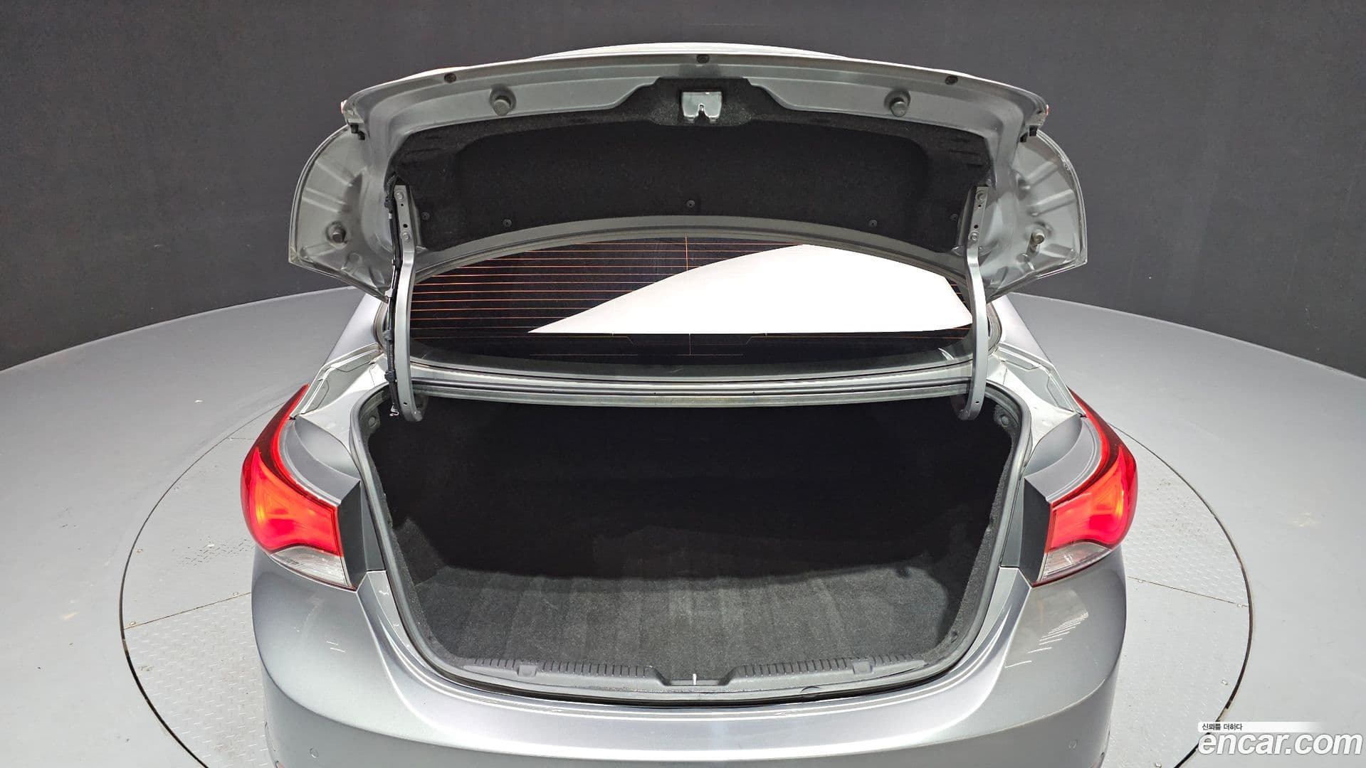 Main__Slider__Photo:AVANTE Hyundai 2014.0-19