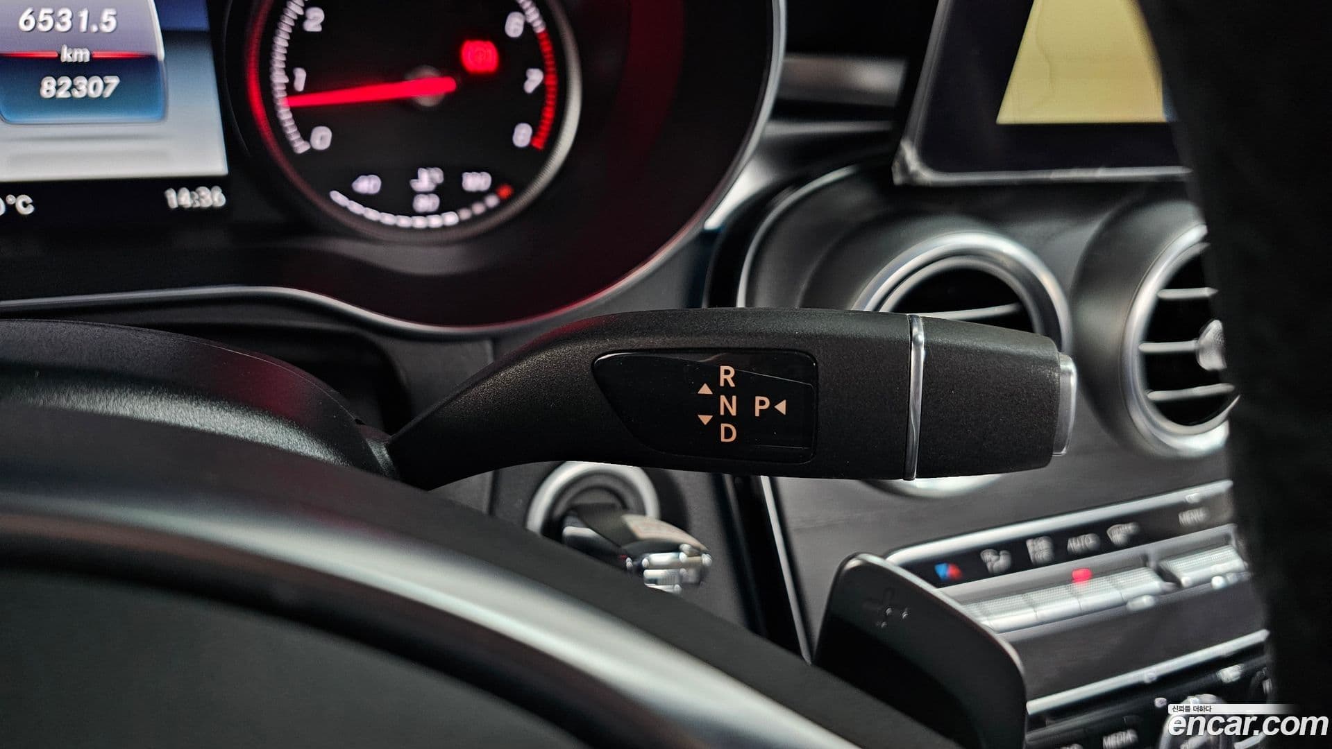 Main__Slider__Photo:C-Class Mercedes-Benz 2018.3-8