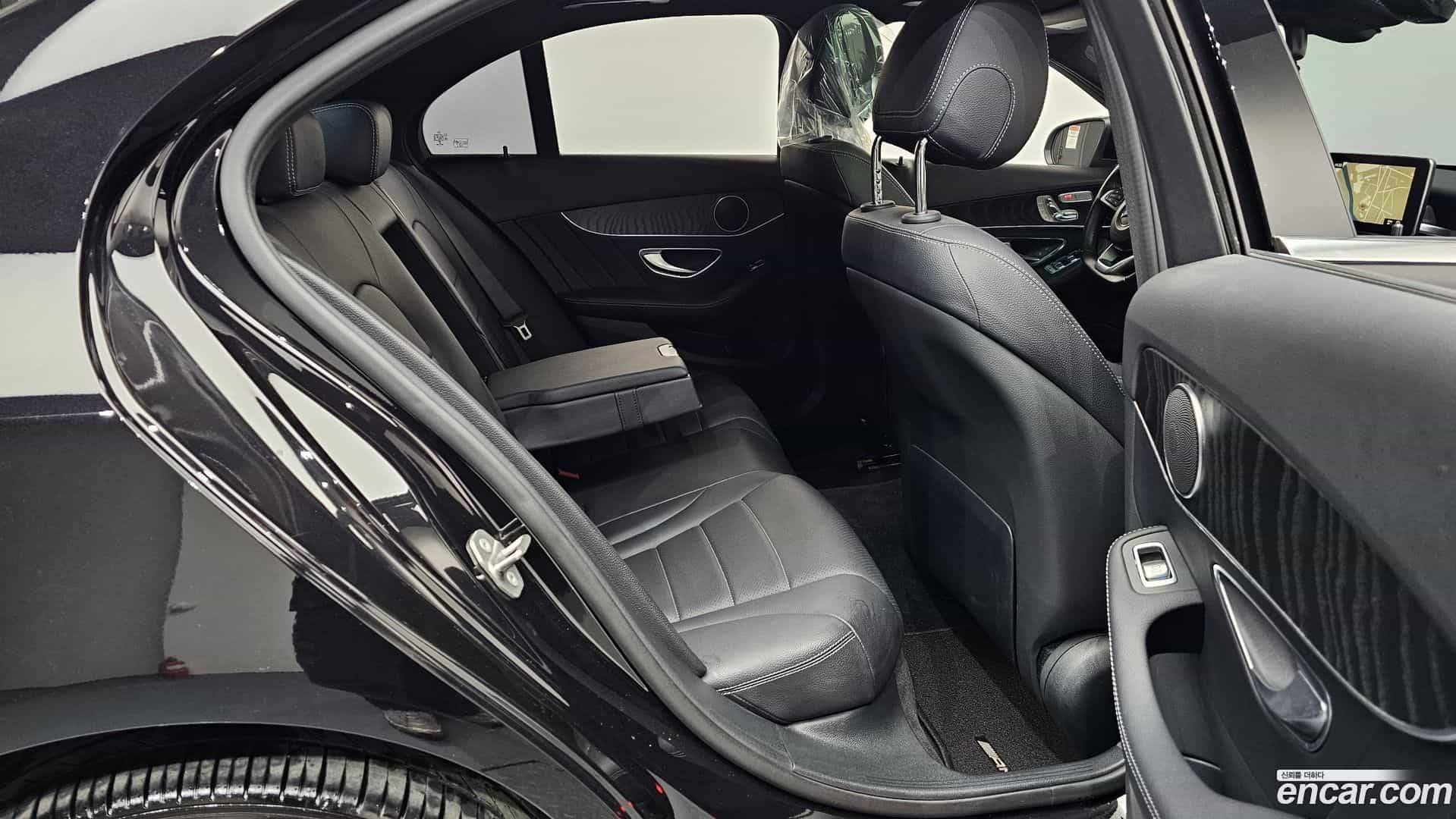 C-Class Mercedes-Benz 2018.3-OPTION-016