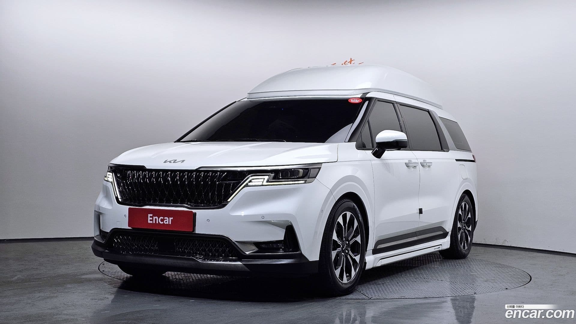 Main__Slider__Photo:Canival Kia 2022.4-0