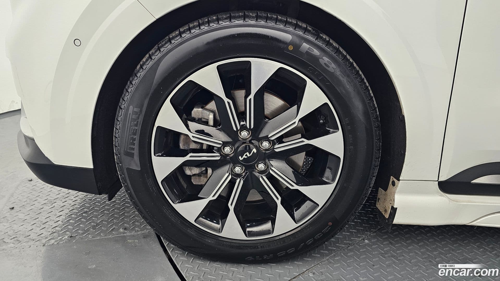 Main__Slider__Photo:Canival Kia 2022.4-4