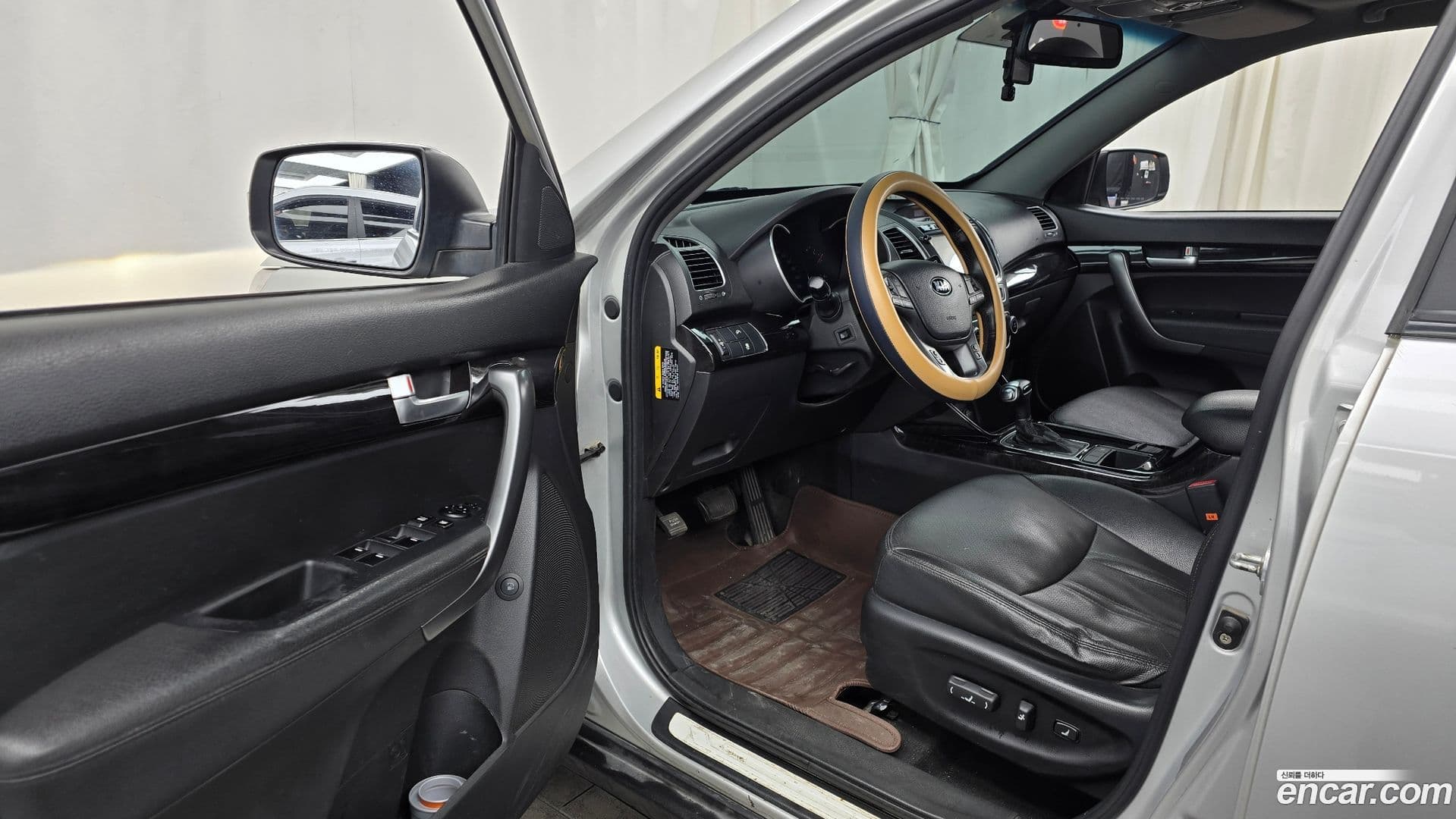 Main__Slider__Photo:Sorento Kia 2013.5-9