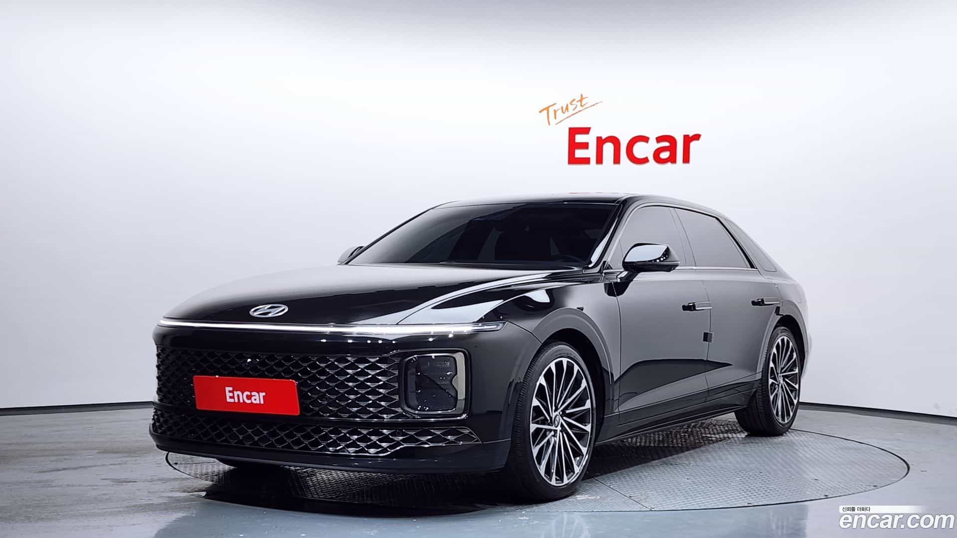 Grandeur Hyundai 2023.0-OUTER-001