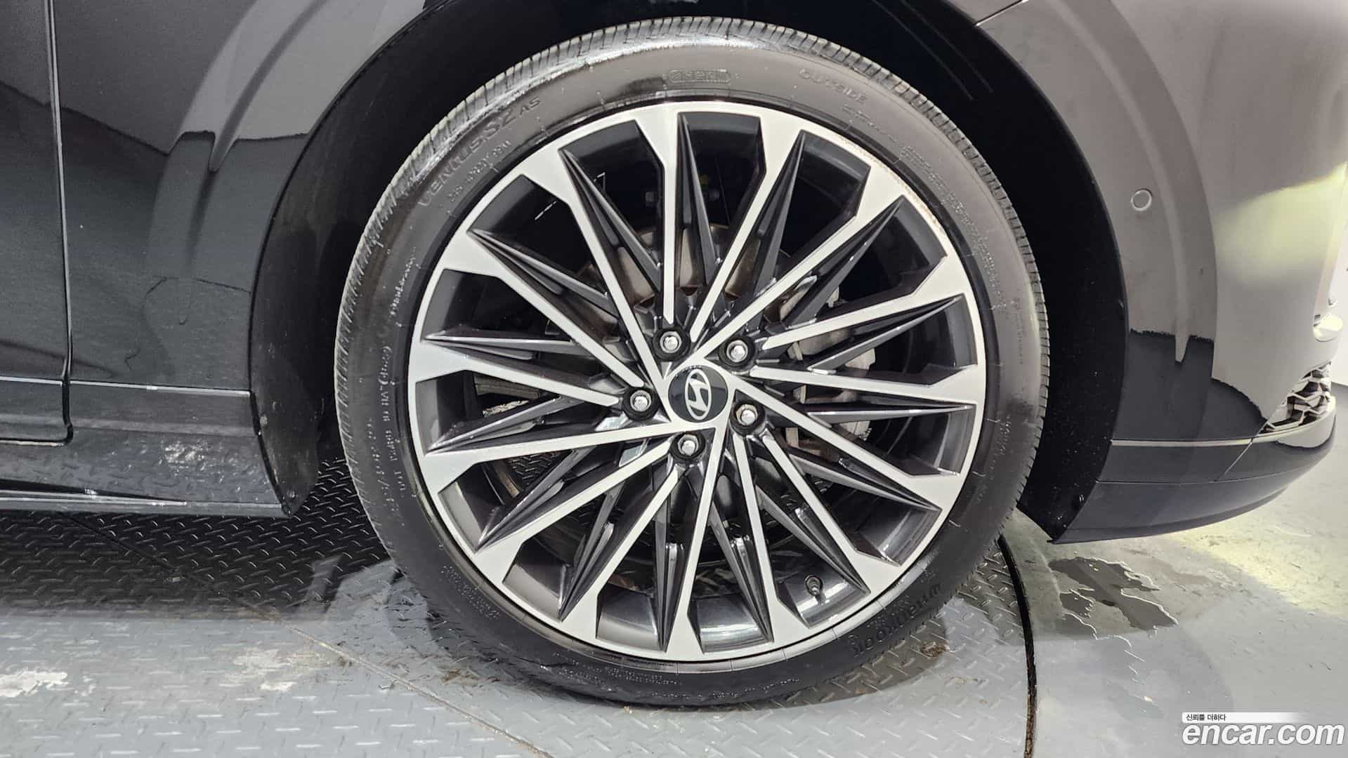 Grandeur Hyundai 2023.0-OUTER-005