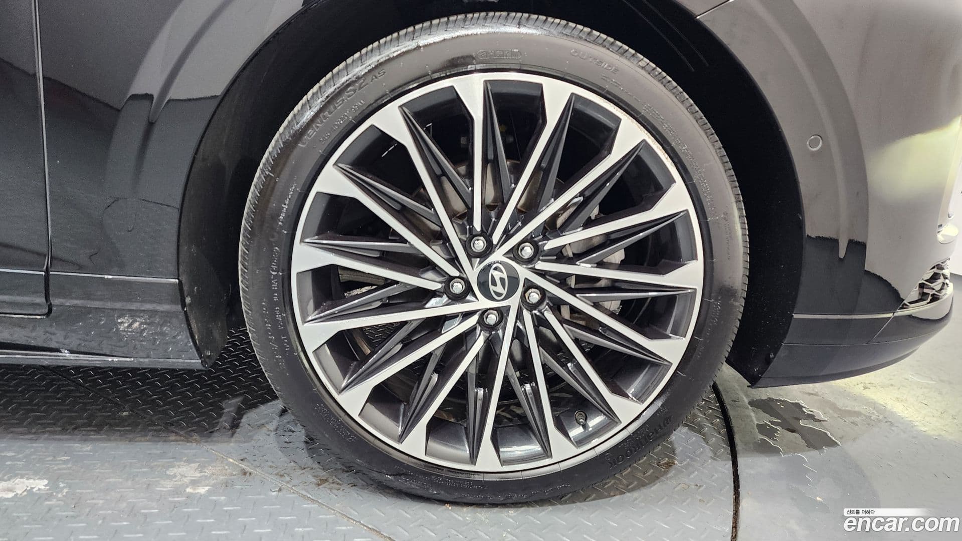 Main__Slider__Photo:Grandeur Hyundai 2023.0-4