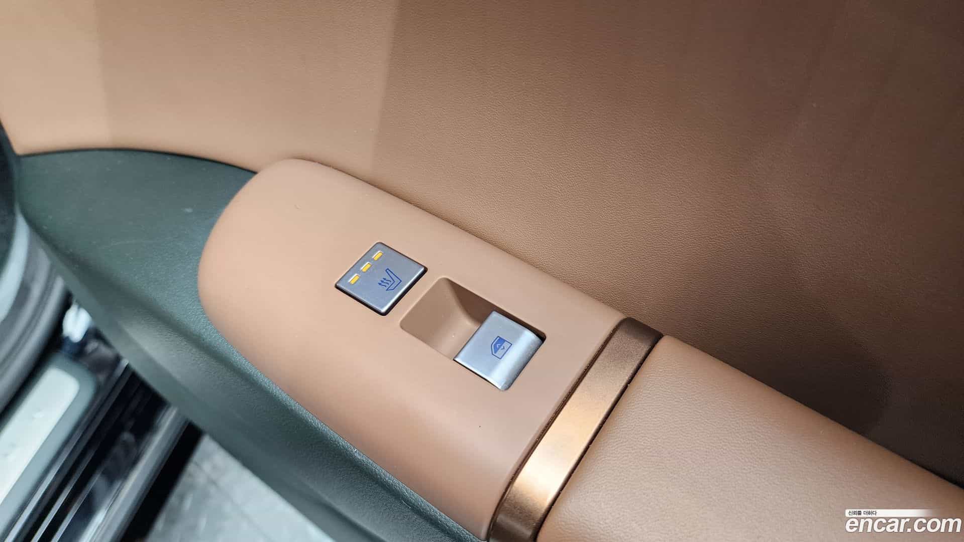 Grandeur Hyundai 2023.0-OPTION-022