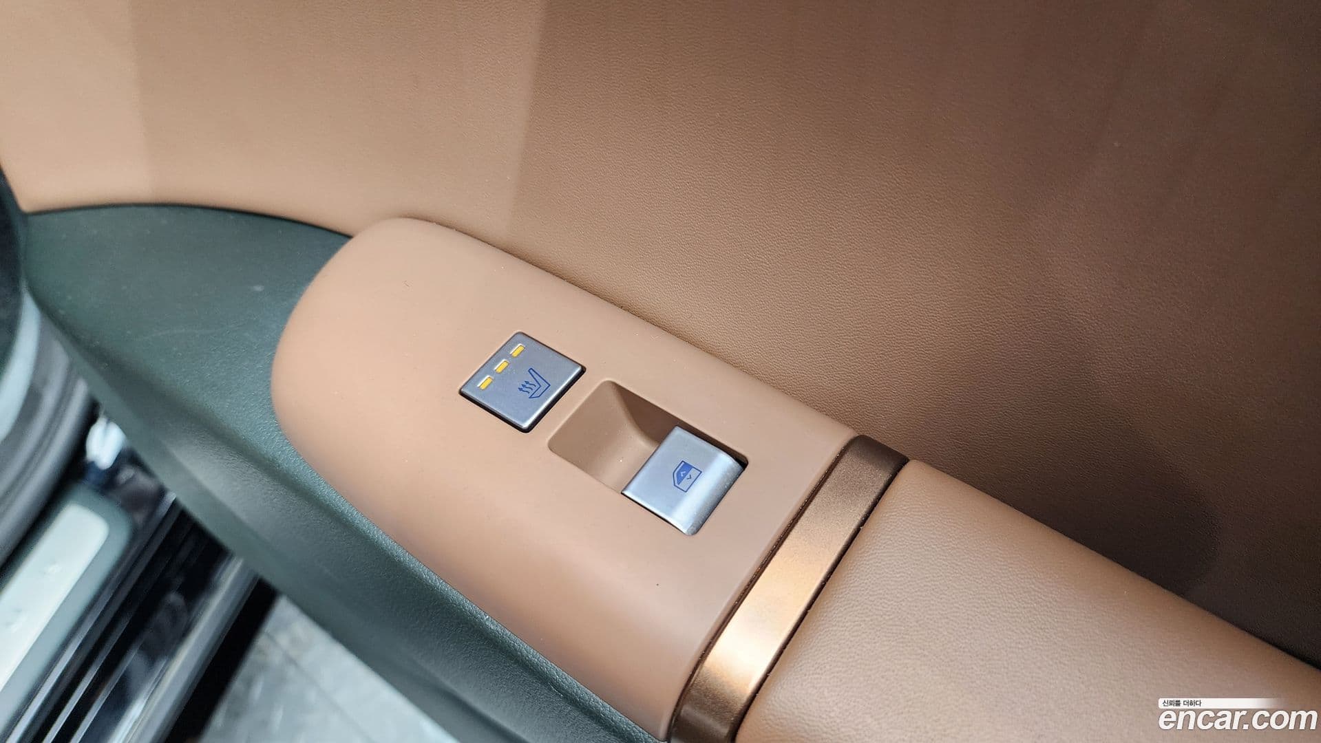 Main__Slider__Photo:Grandeur Hyundai 2023.0-17