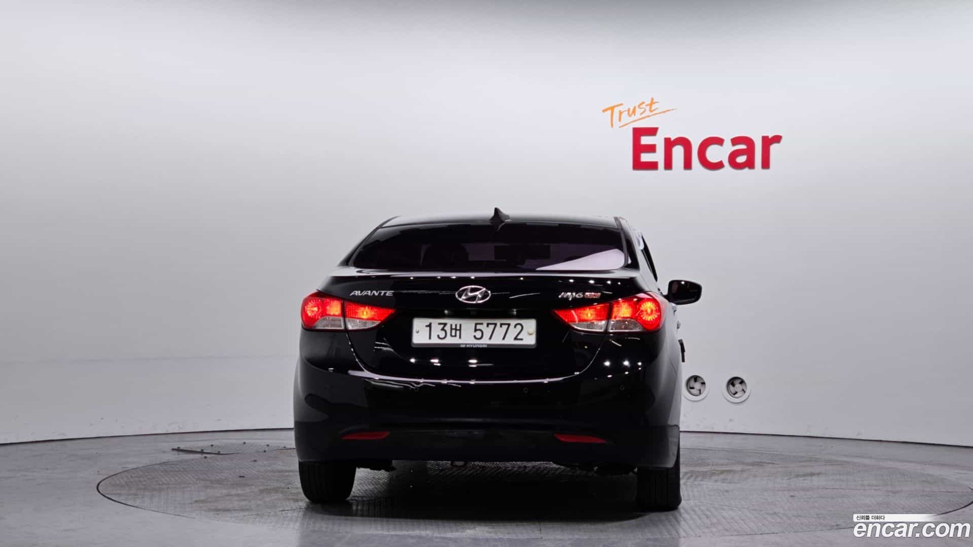 AVANTE Hyundai 2010.10-OUTER-004