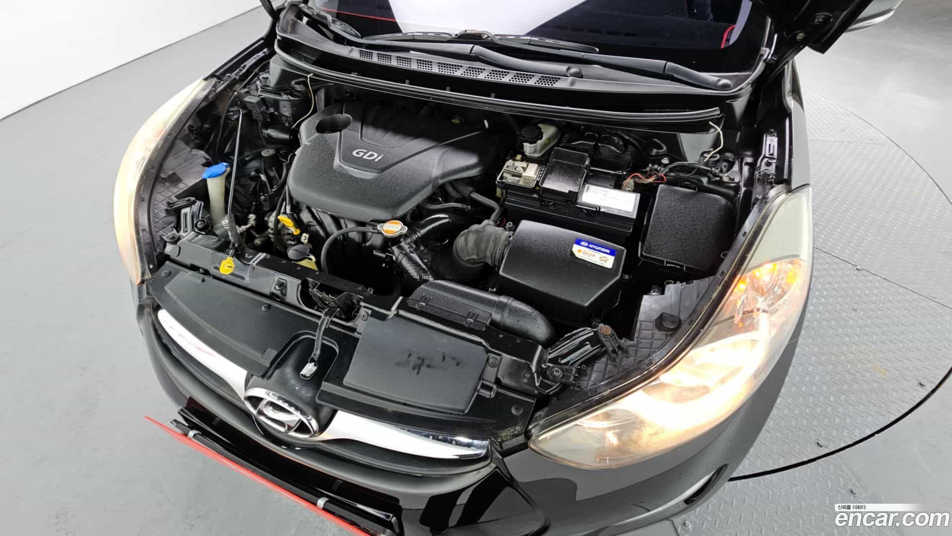 AVANTE Hyundai 2010.10-INNER-006