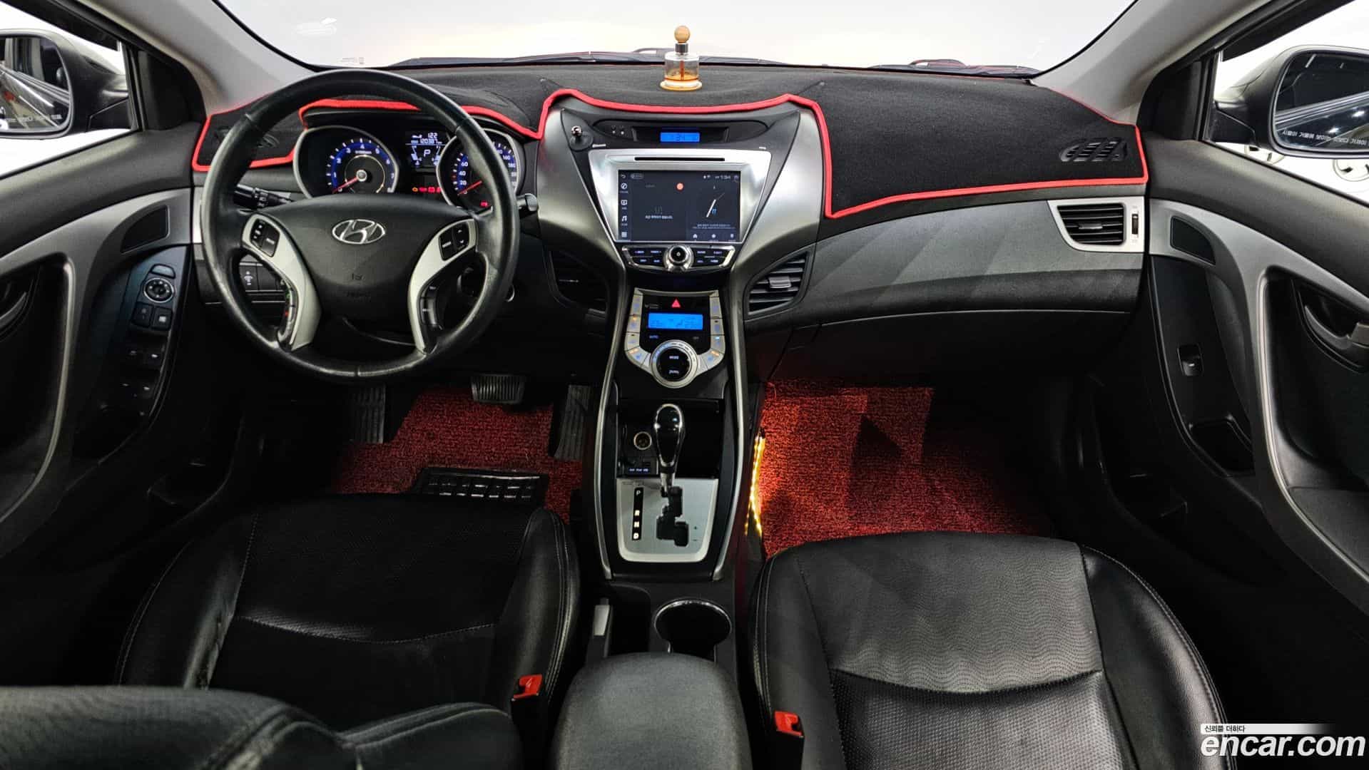 AVANTE Hyundai 2010.10-INNER-007