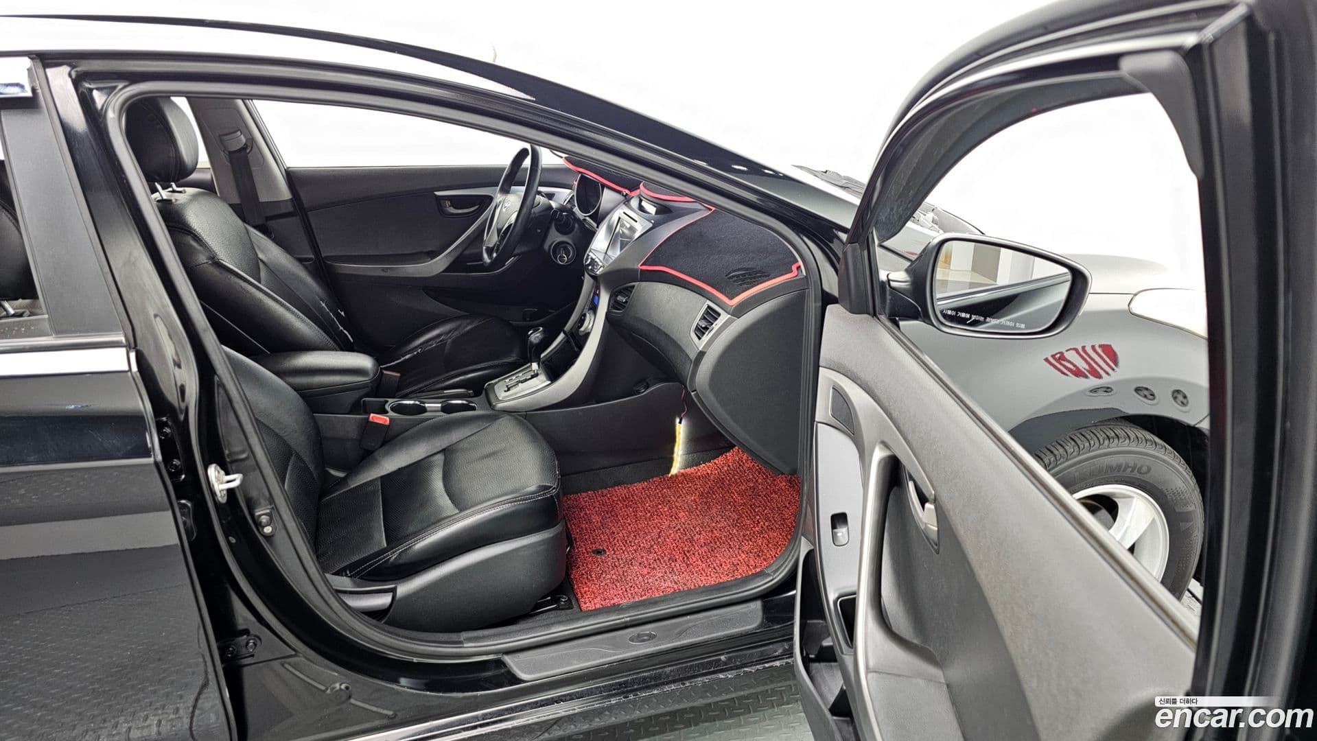 Main__Slider__Photo:AVANTE Hyundai 2010.10-10