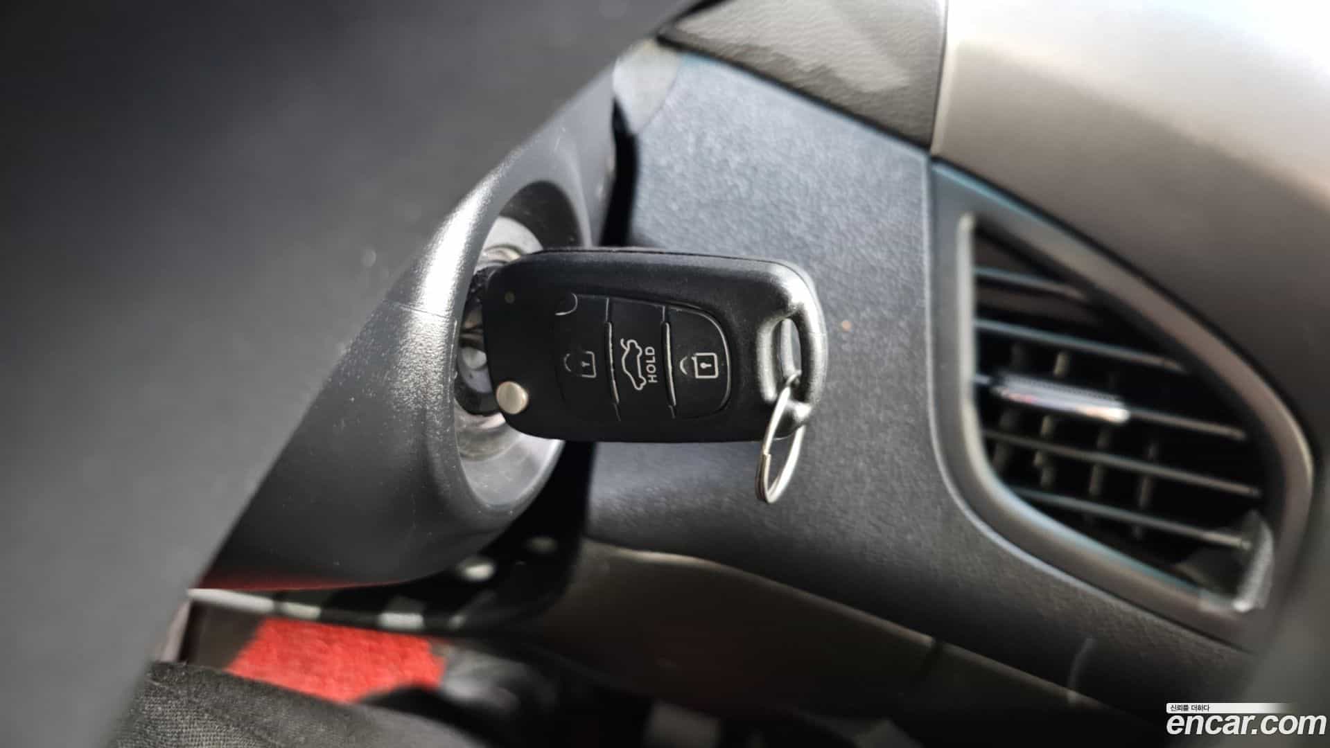 AVANTE Hyundai 2010.10-OPTION-023