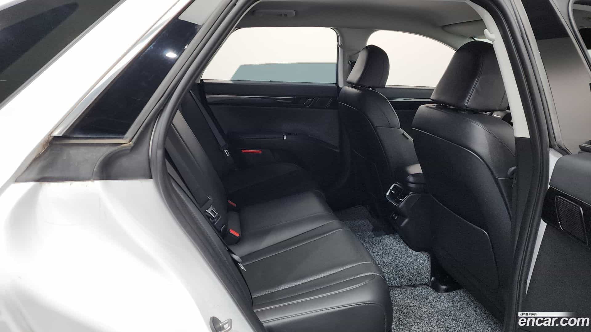 Grandeur Hyundai 2023.5-OPTION-016