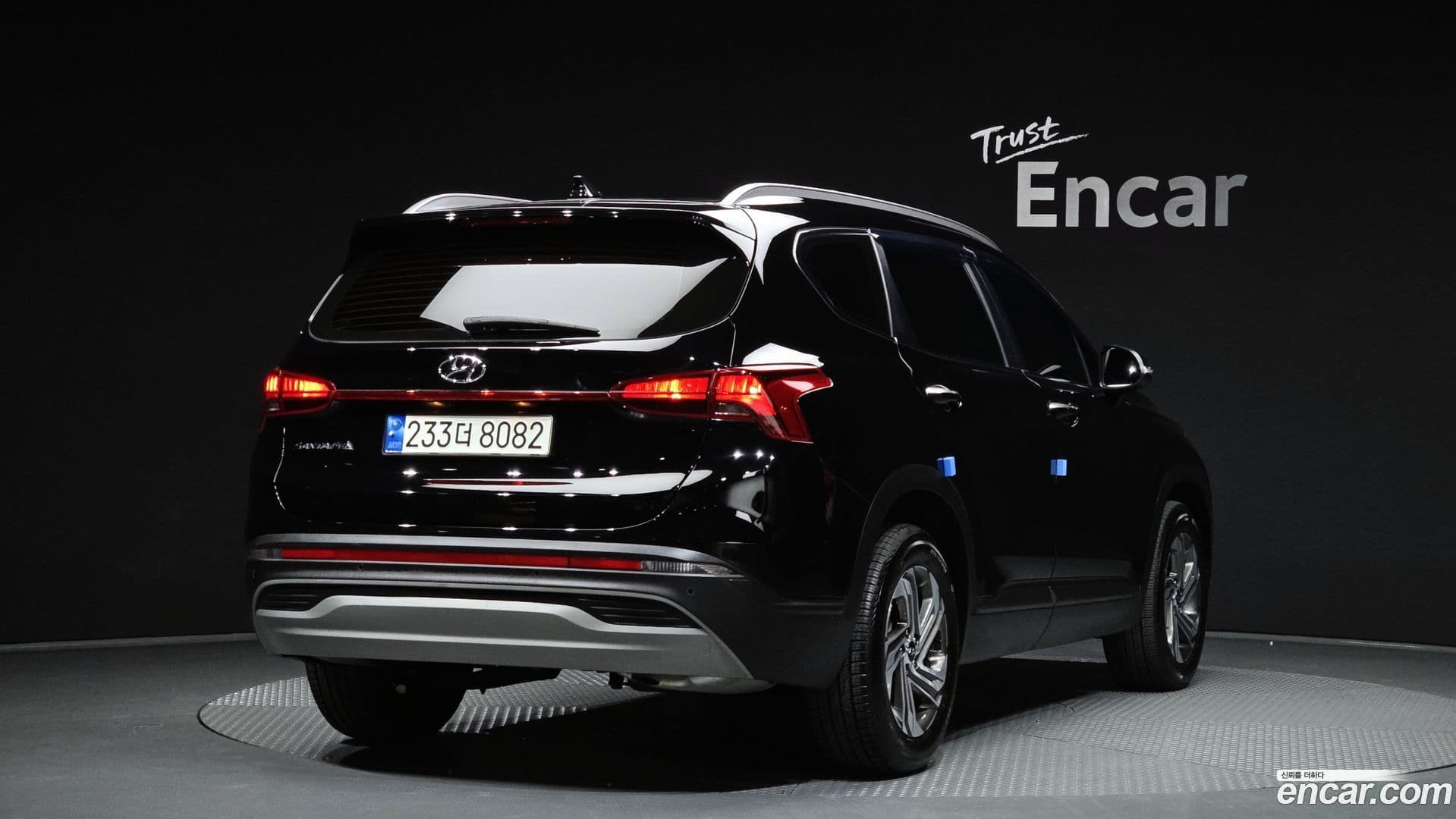 Main__Slider__Photo:Santafe Hyundai 2022.3-1