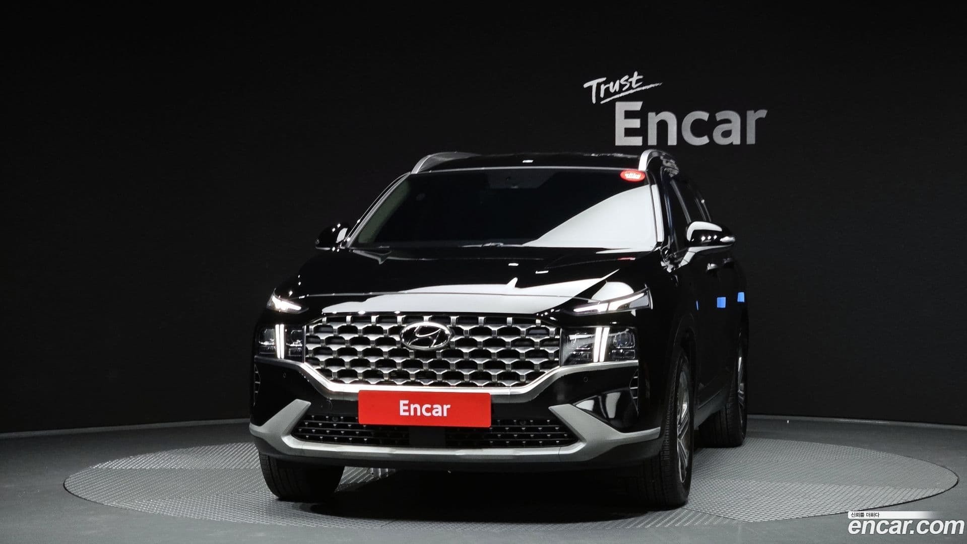 Main__Slider__Photo:Santafe Hyundai 2022.3-2