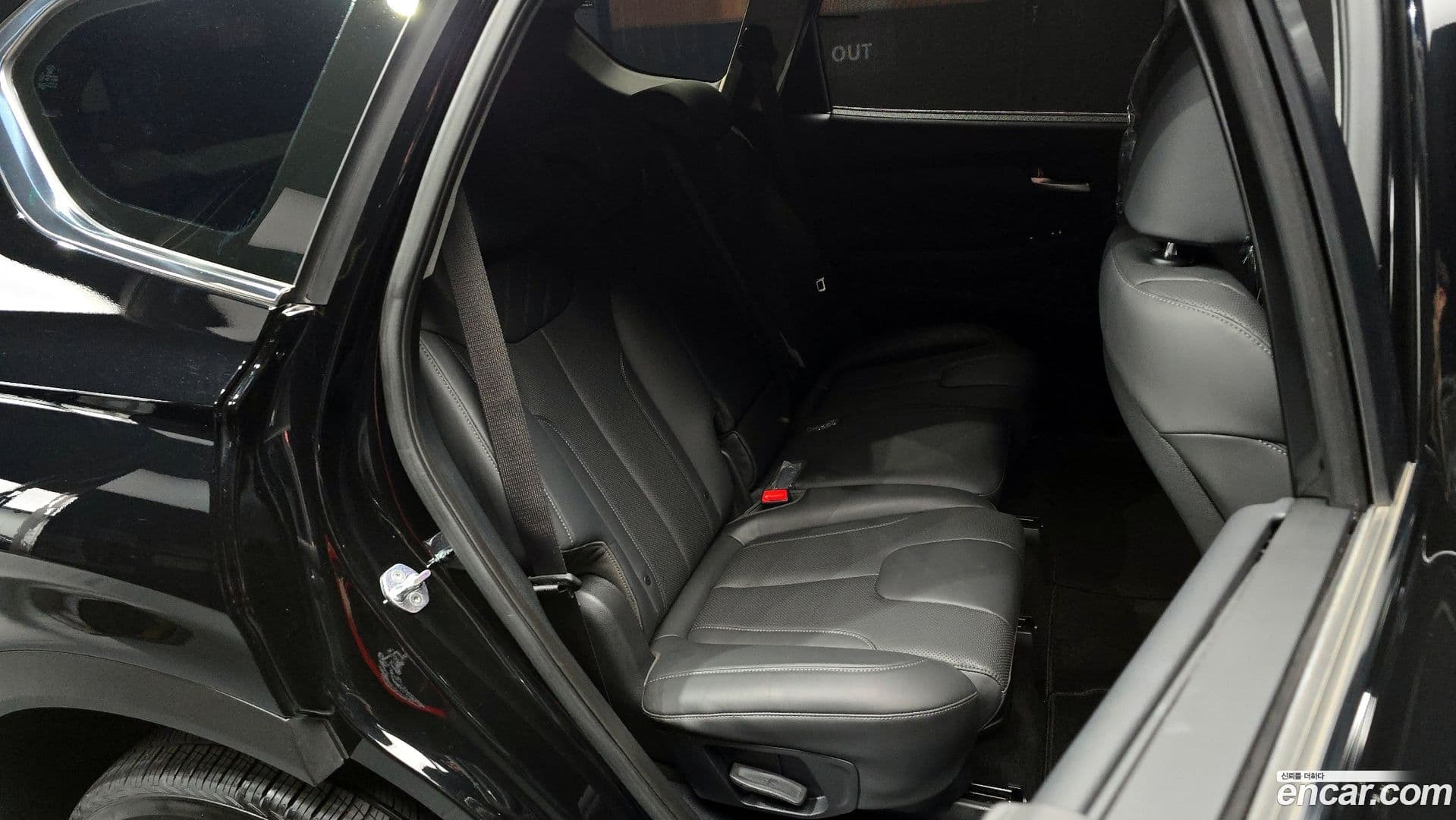 Main__Slider__Photo:Santafe Hyundai 2022.3-11