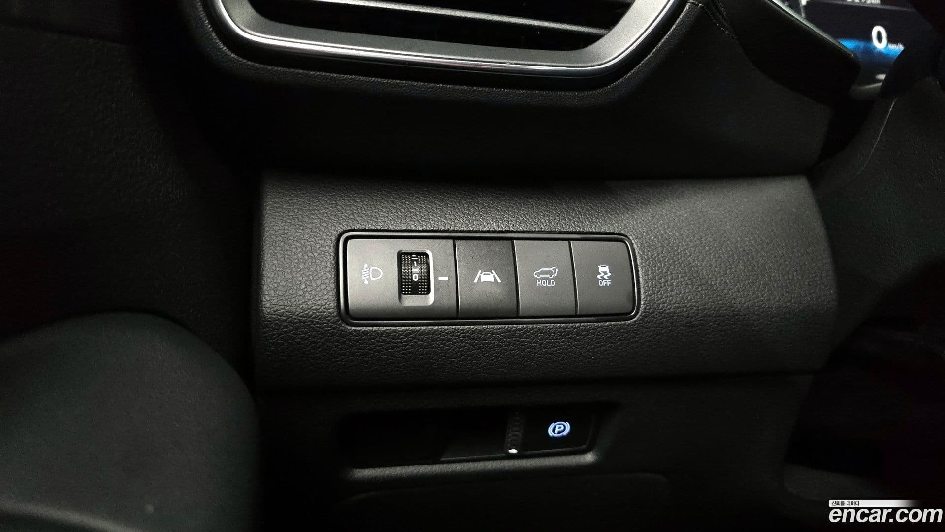 Main__Slider__Photo:Santafe Hyundai 2022.3-17