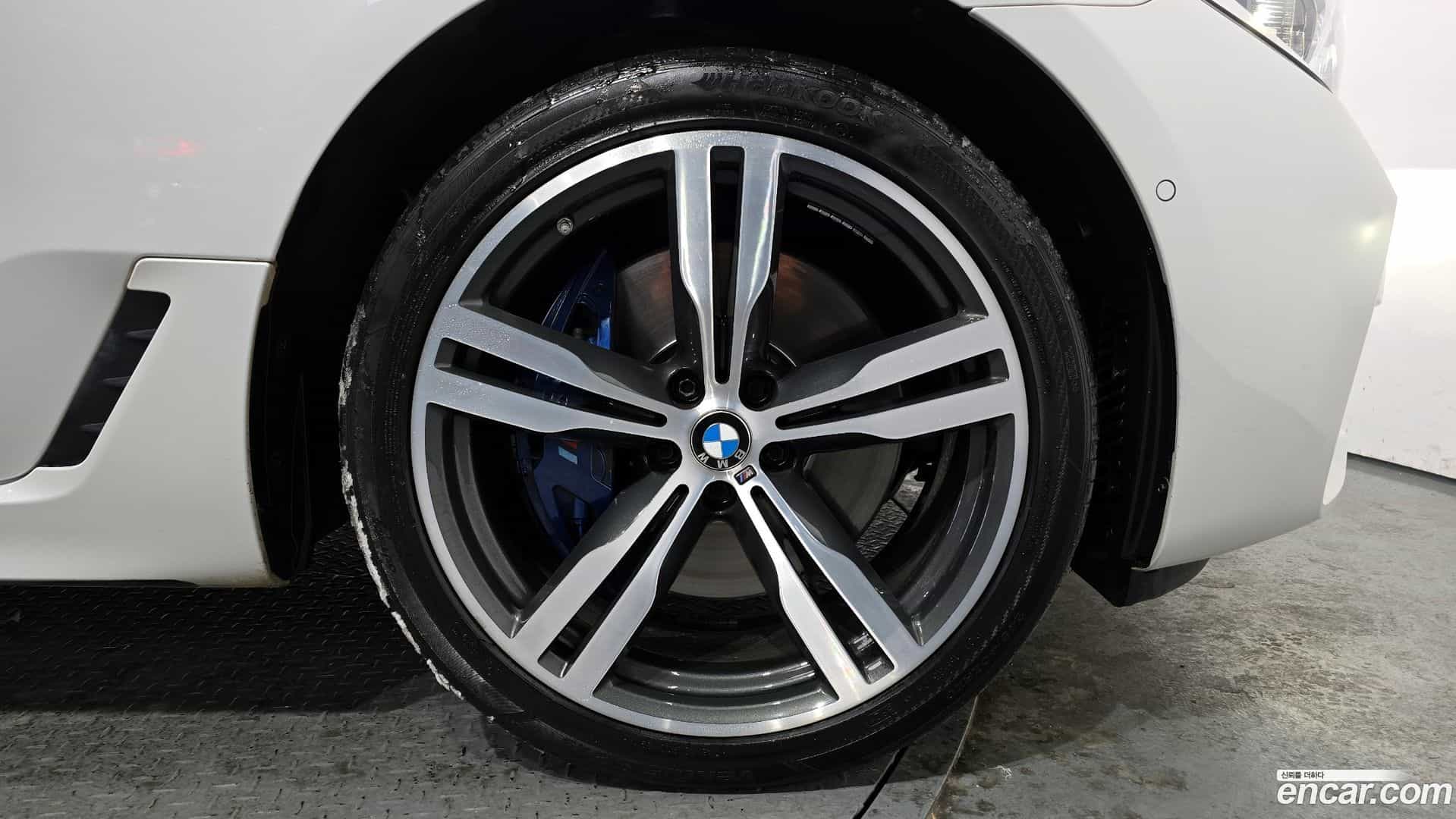 Gran Turismo BMW 2019.4-OUTER-005