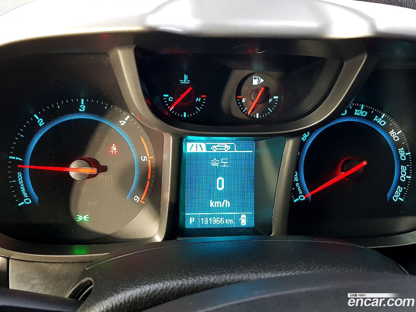 Main__Slider__Photo:Orlando ChevroletGMDaewoo 2015.11-5