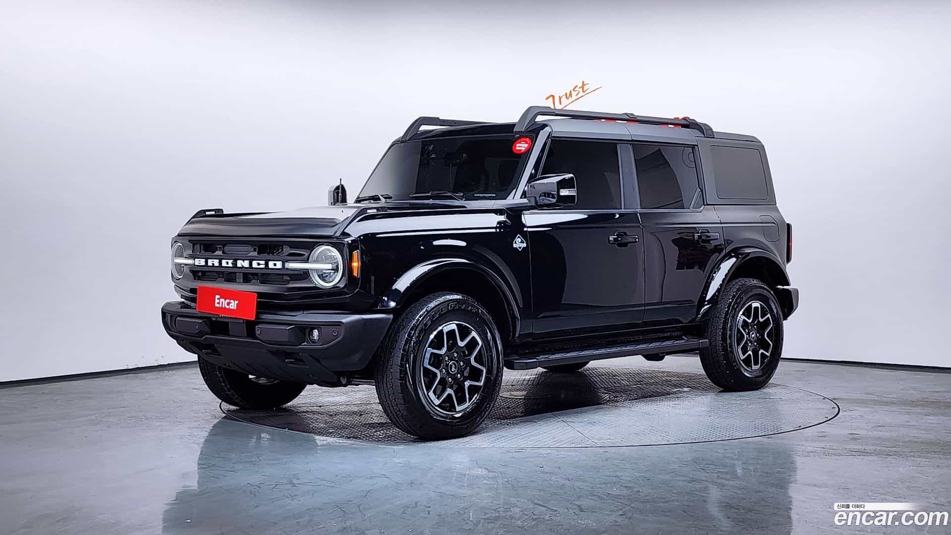 Bronco Ford 2023.11-OUTER-001